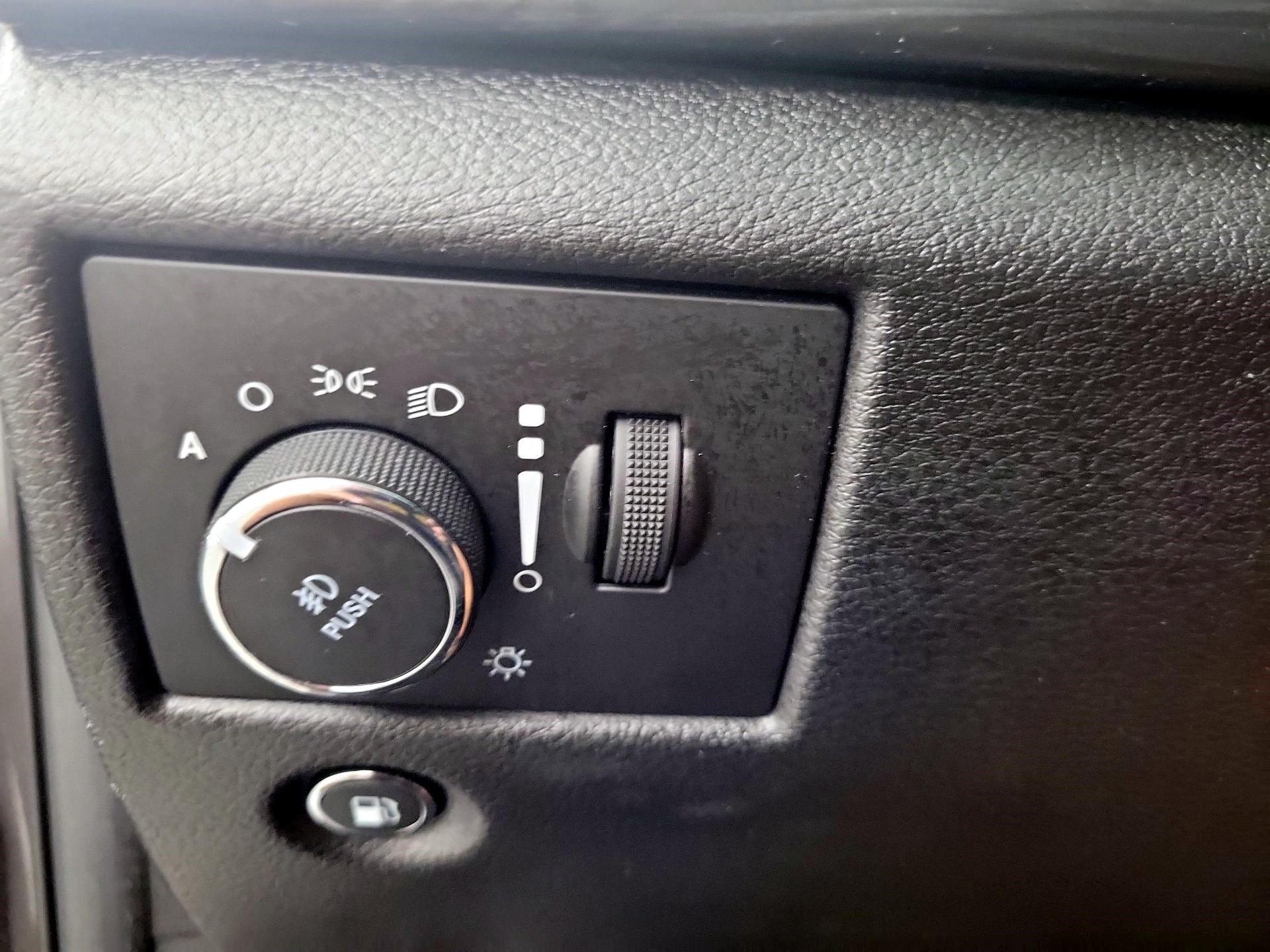 Thumbnail: 2021 Jeep Grand Cherokee - 11