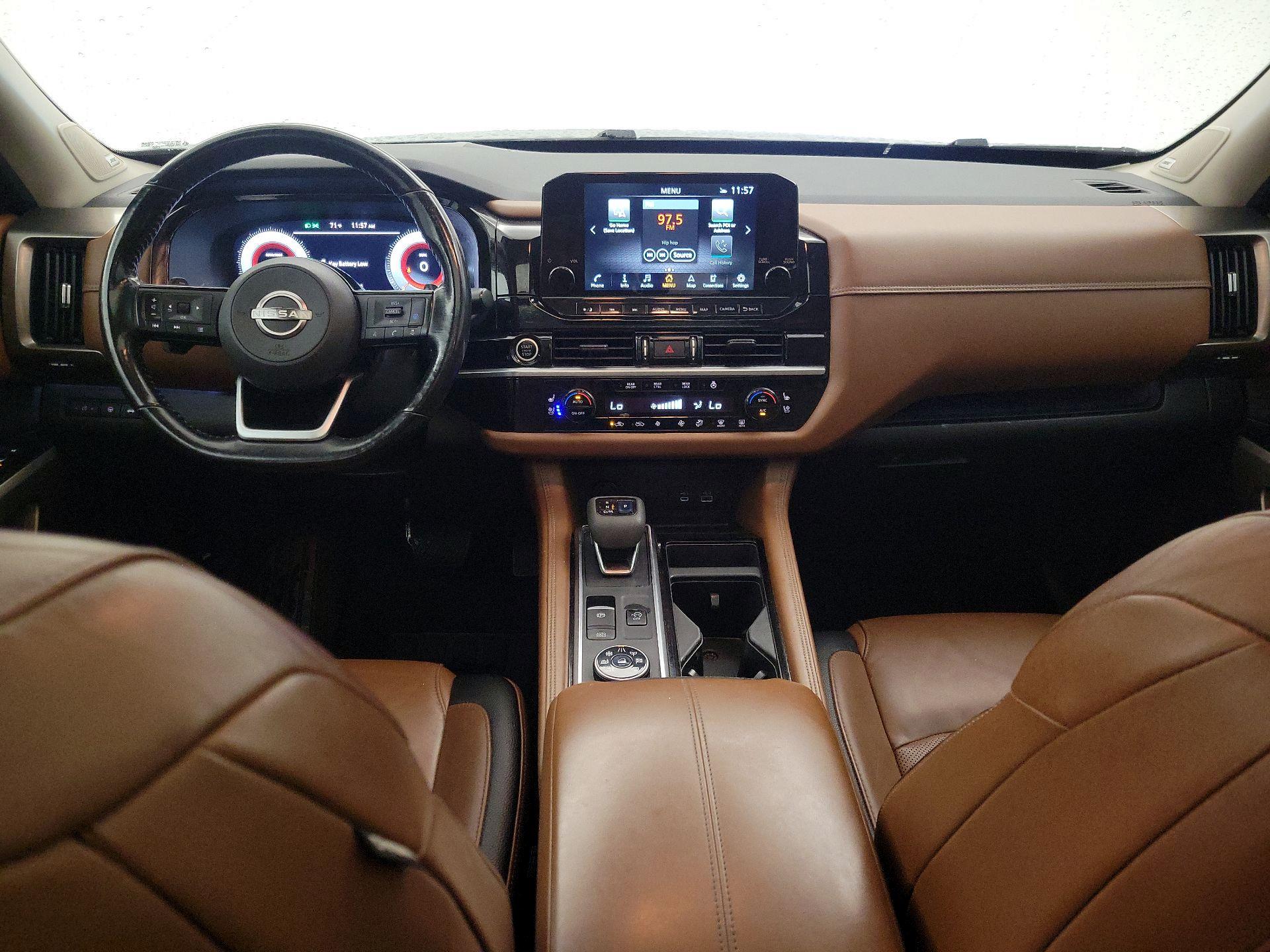 Thumbnail: 2022 Nissan Pathfinder - 9