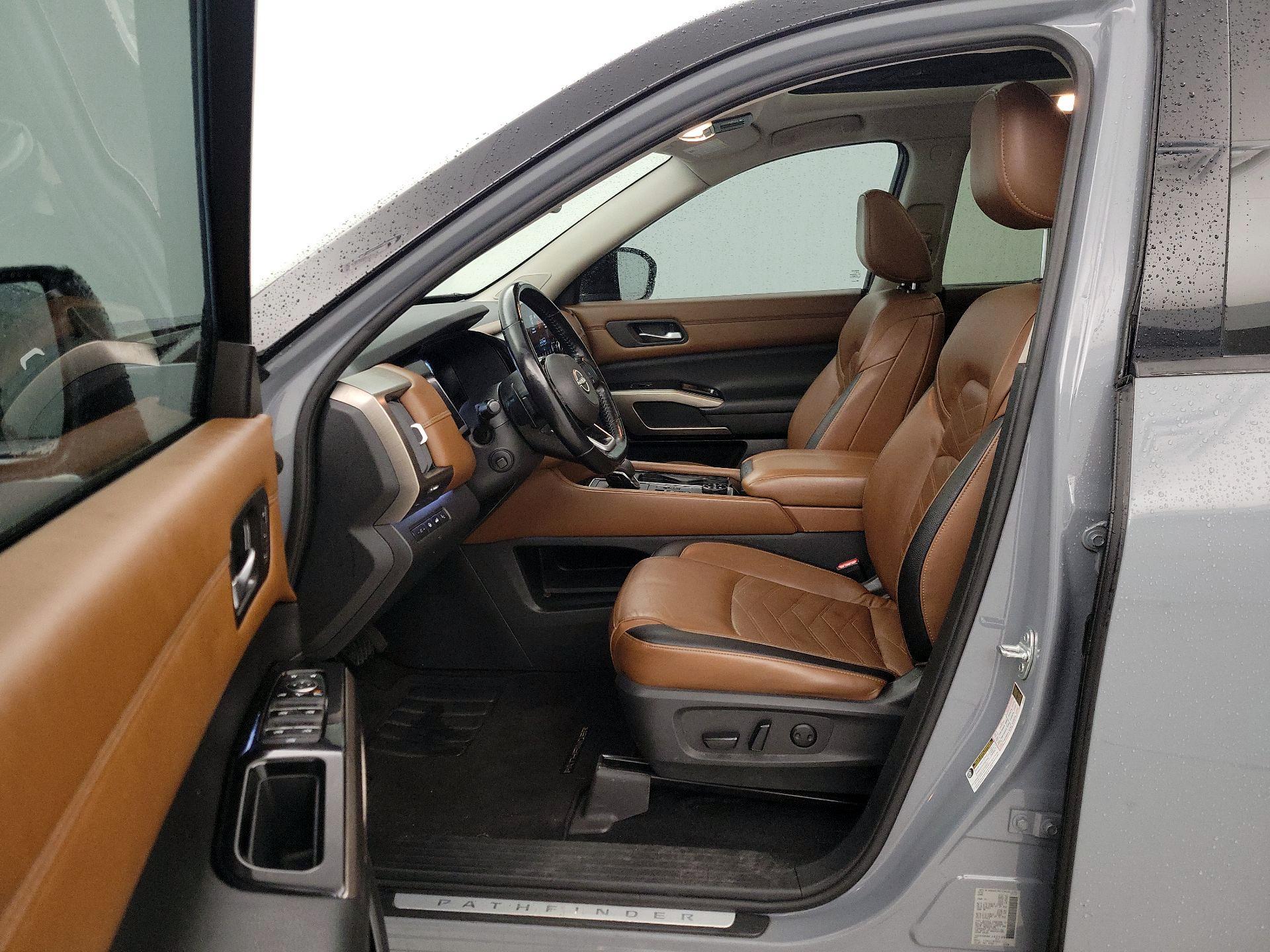 Thumbnail: 2022 Nissan Pathfinder - 11