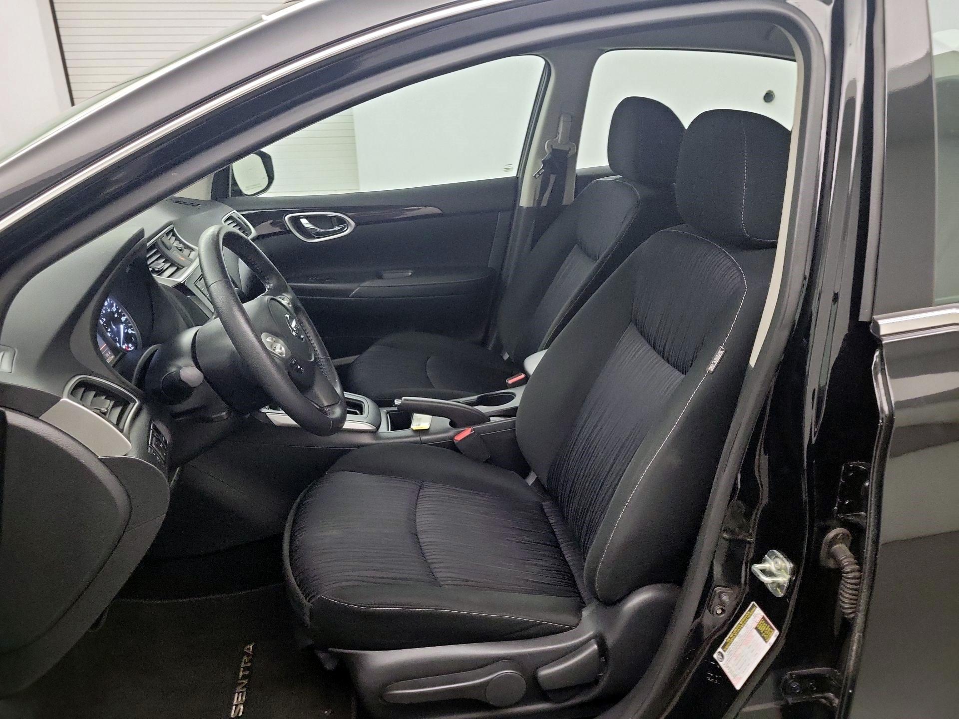 Thumbnail: 2019 Nissan Sentra - 9