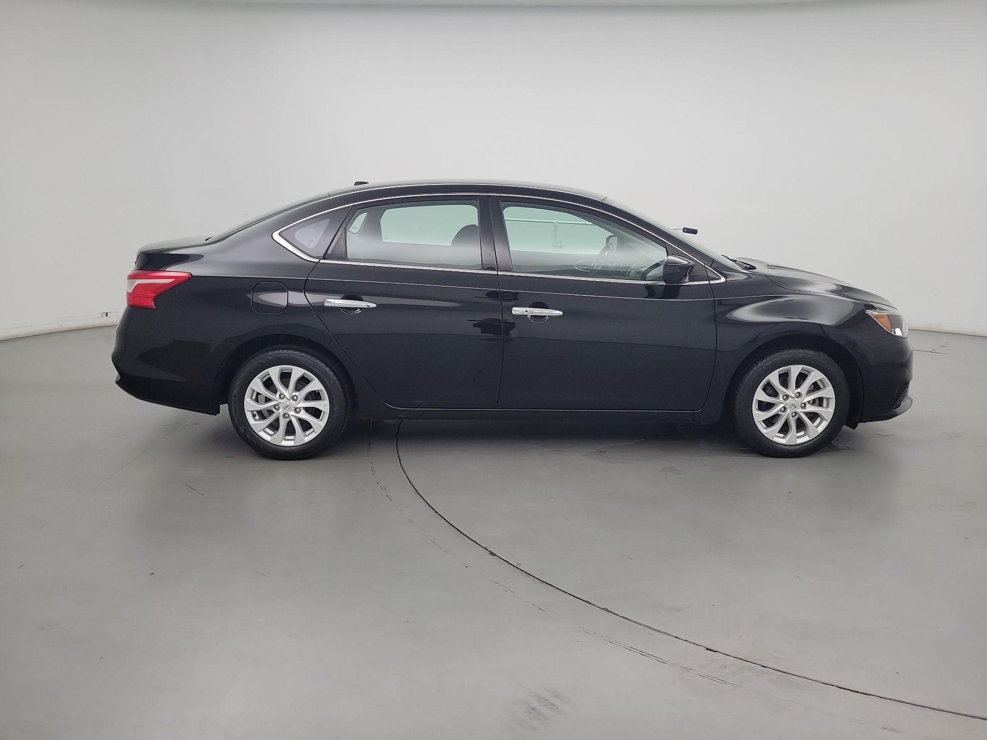 Thumbnail: 2019 Nissan Sentra - 4
