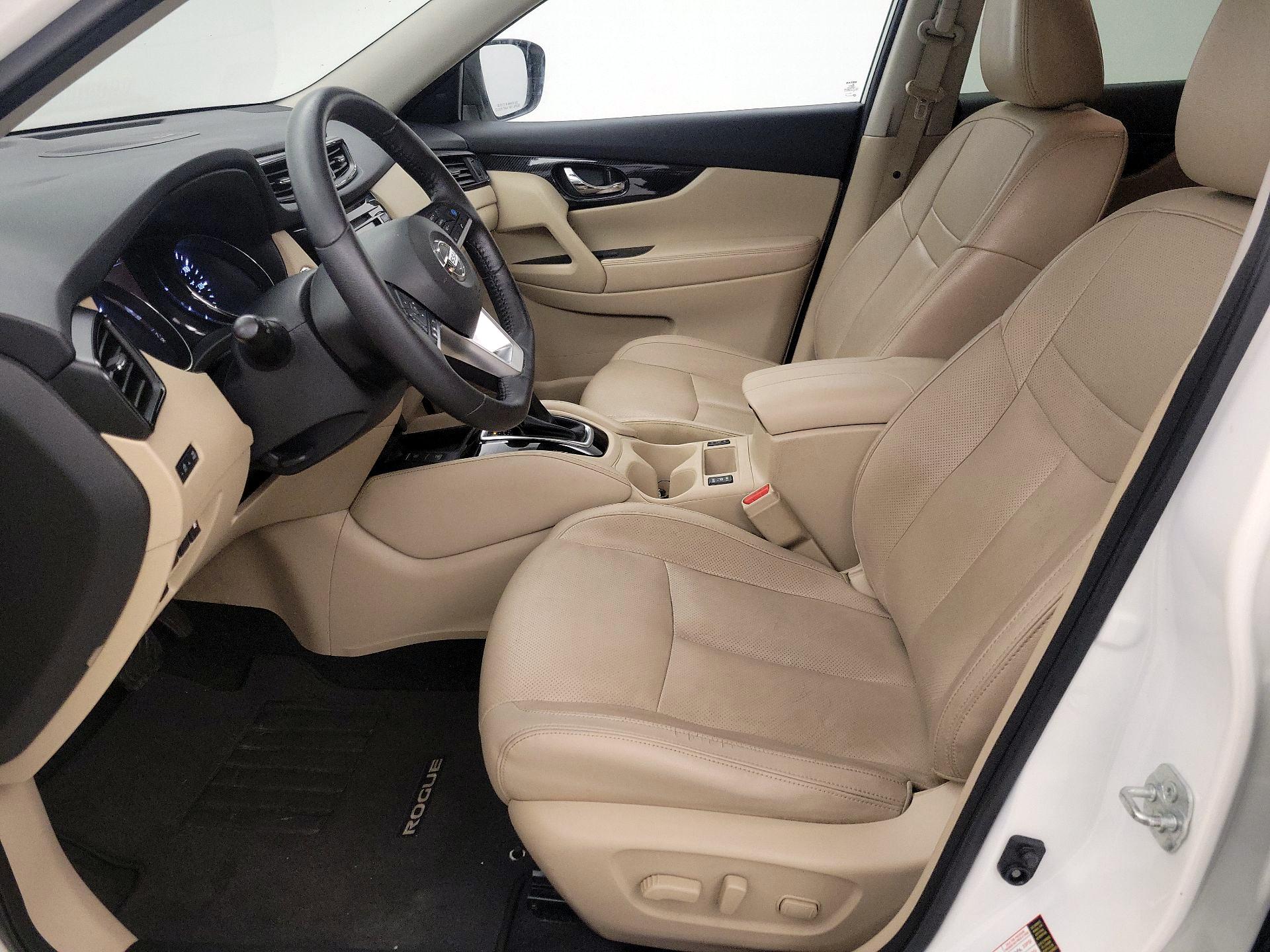Thumbnail: 2019 Nissan Rogue - 11