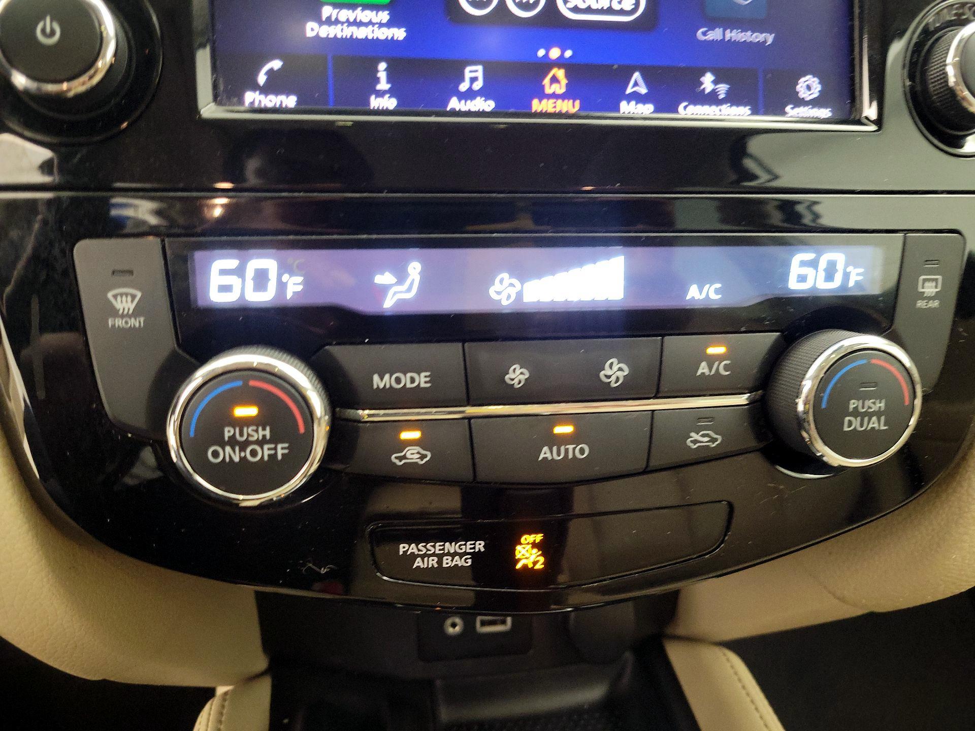 Thumbnail: 2019 Nissan Rogue - 16