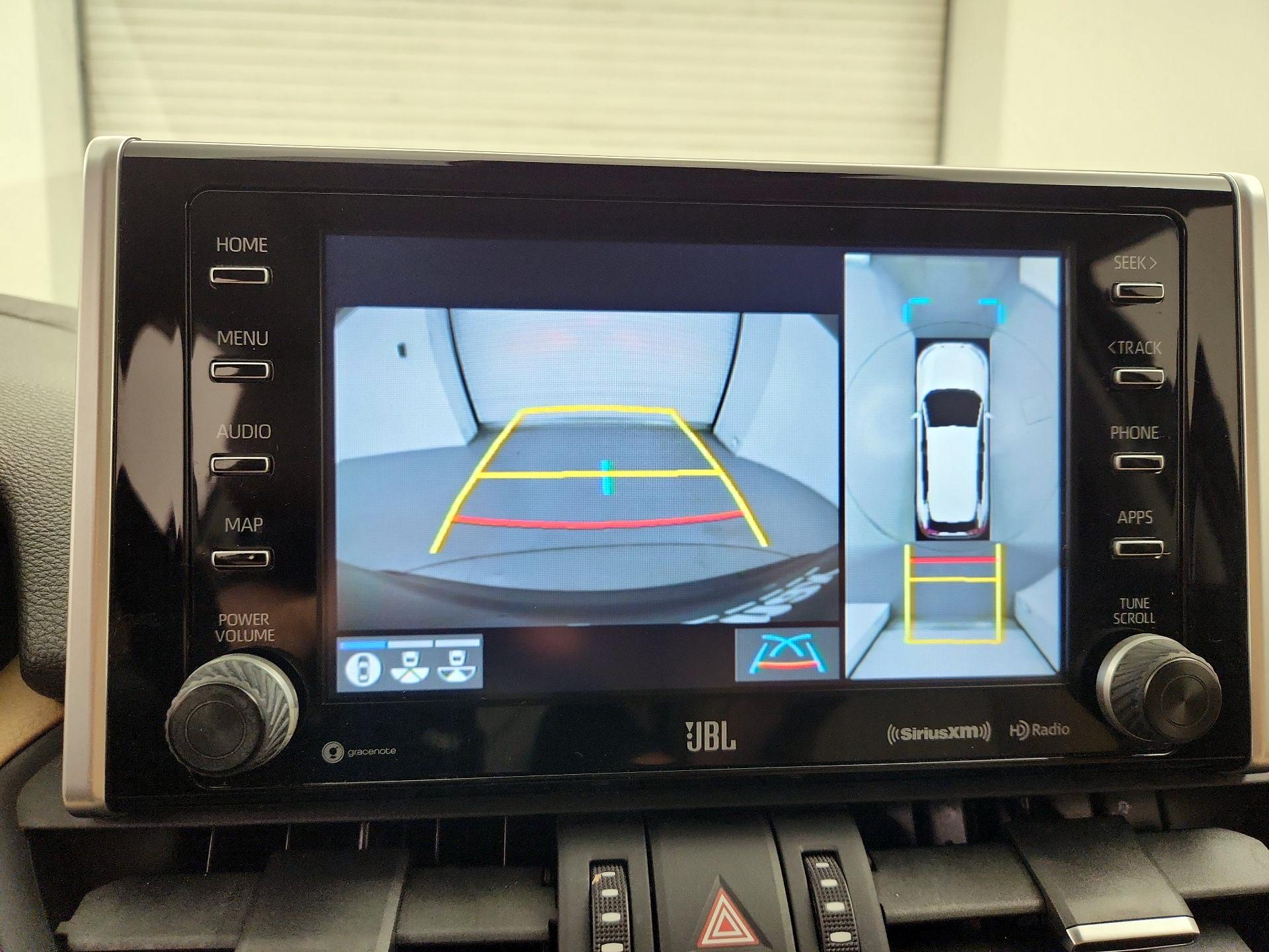 Thumbnail: 2019 Toyota RAV4 - 15