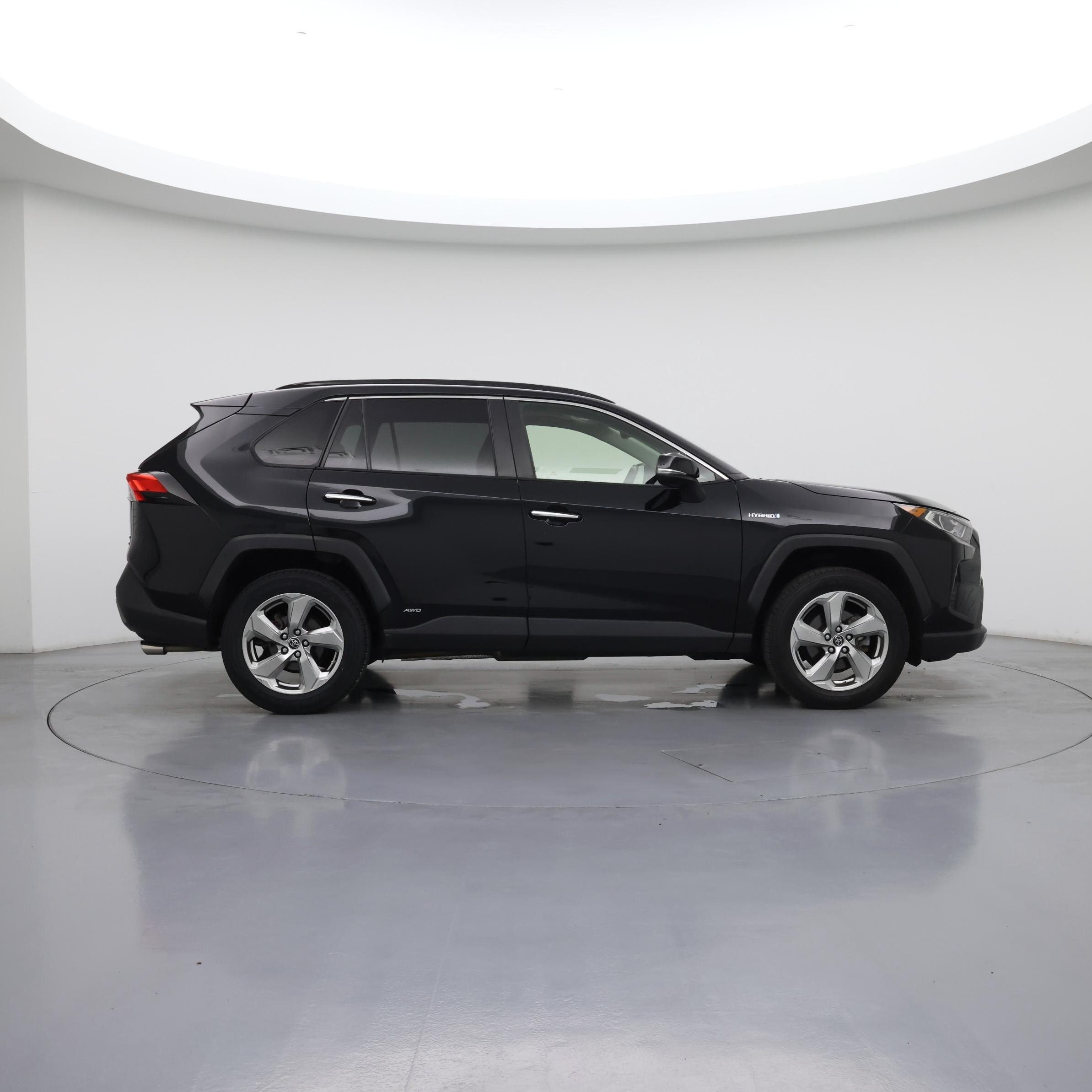 Thumbnail: 2019 Toyota RAV4 - 7