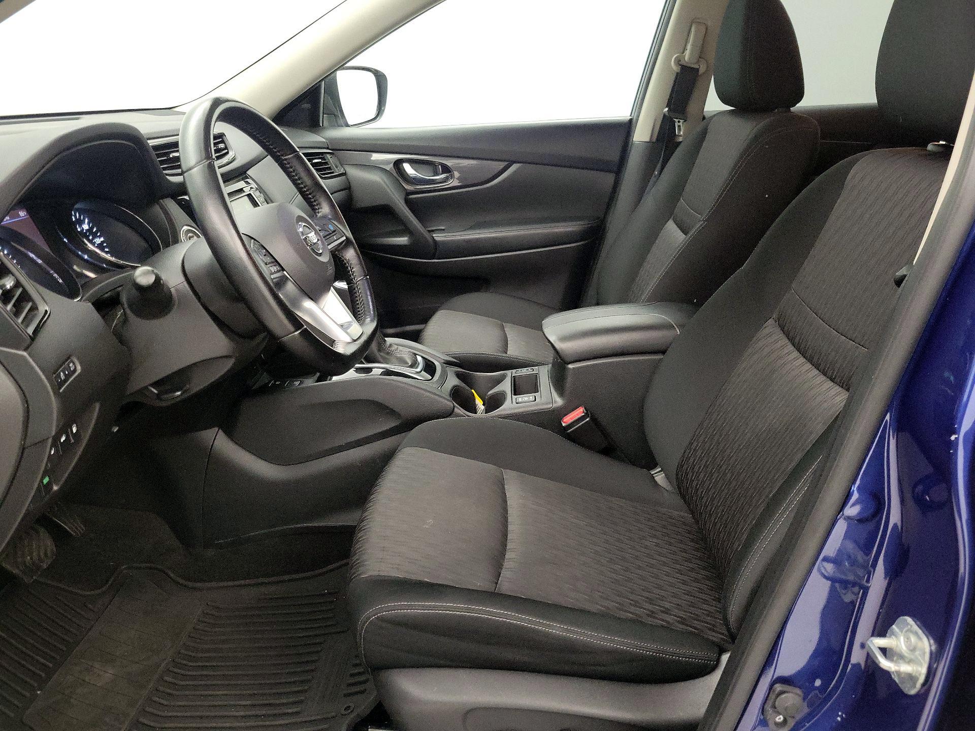 Thumbnail: 2020 Nissan Rogue - 11
