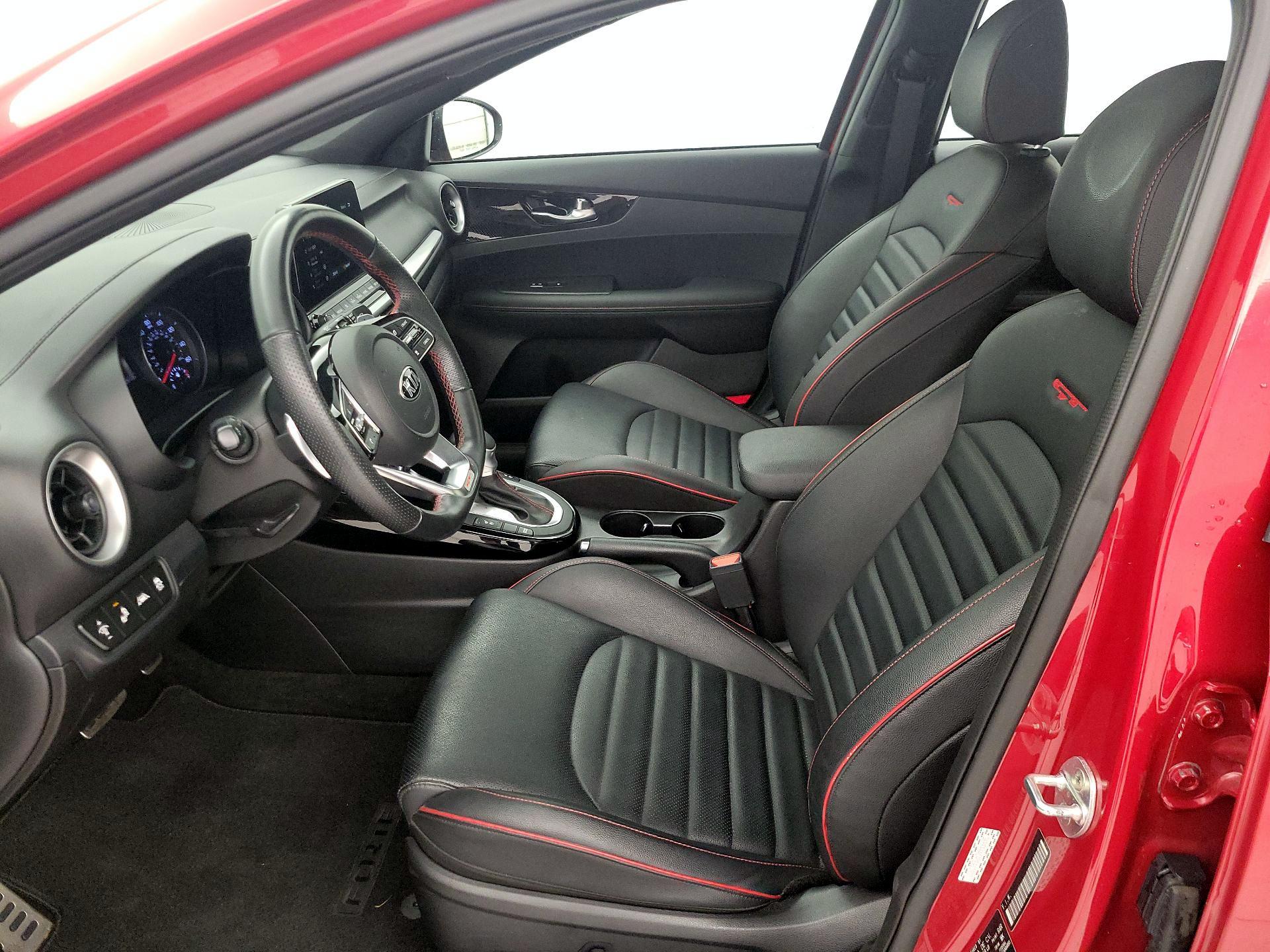 Thumbnail: 2021 Kia Forte - 11