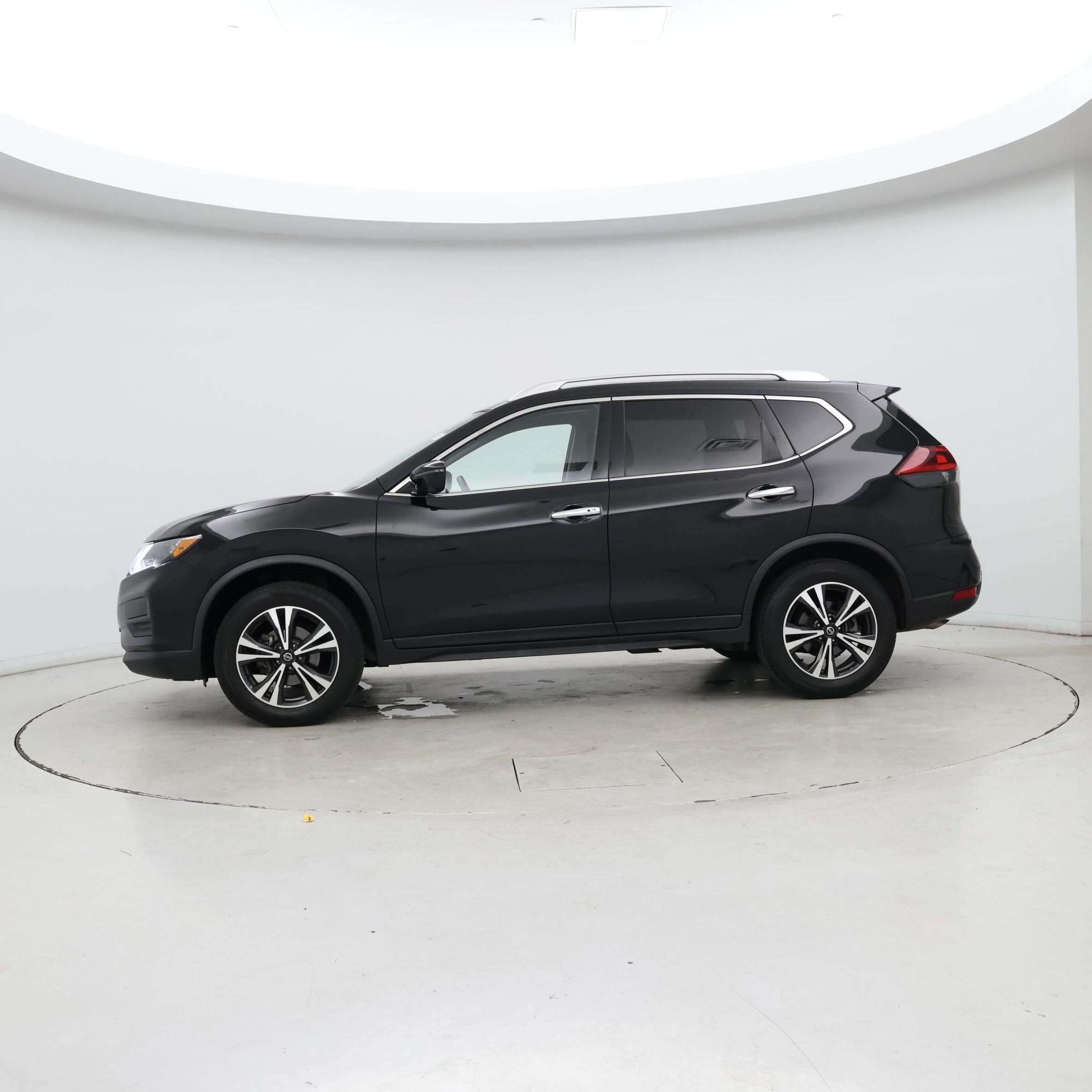 Thumbnail: 2020 Nissan Rogue - 3