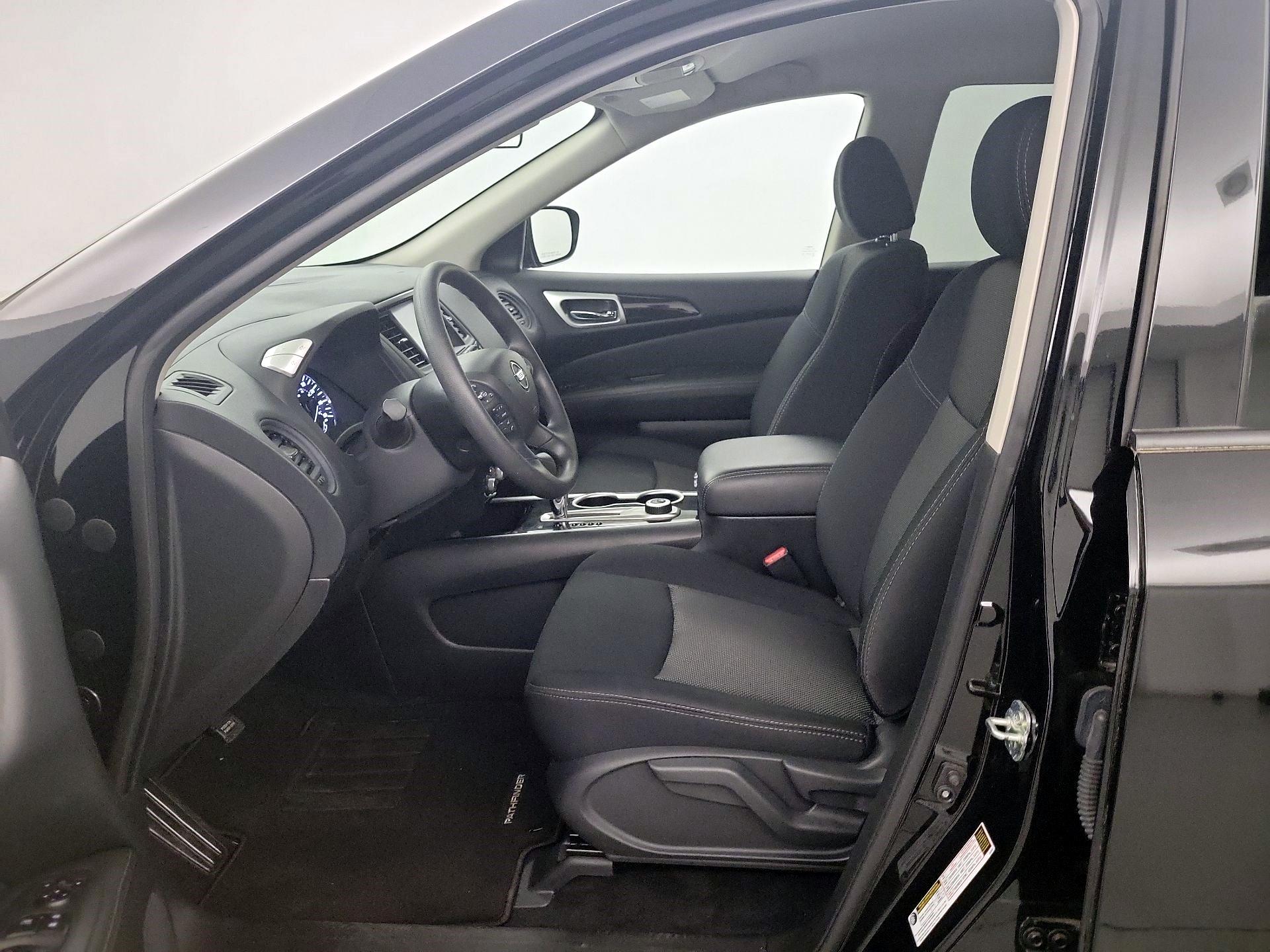 Thumbnail: 2019 Nissan Pathfinder - 9