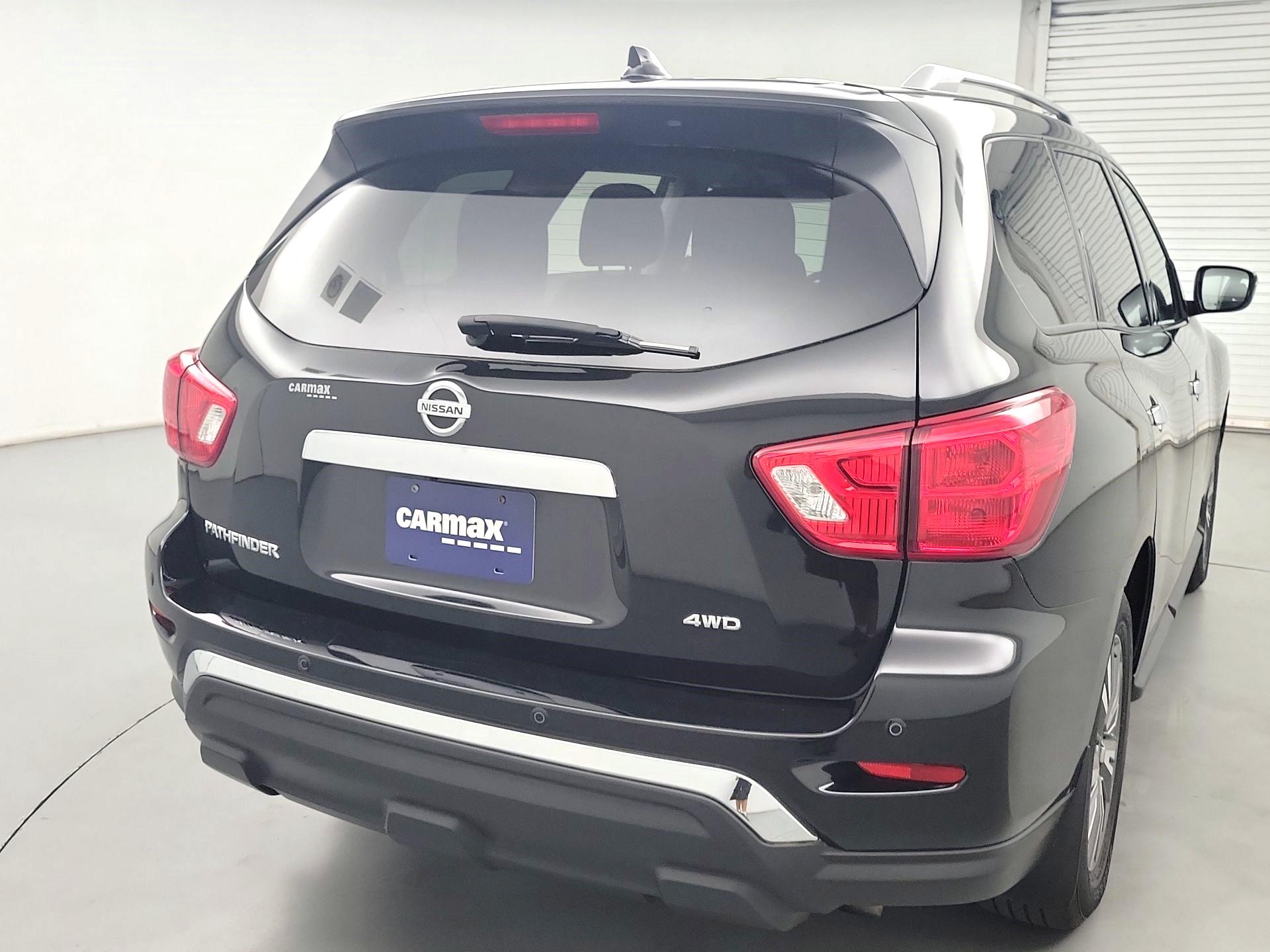 Thumbnail: 2019 Nissan Pathfinder - 6