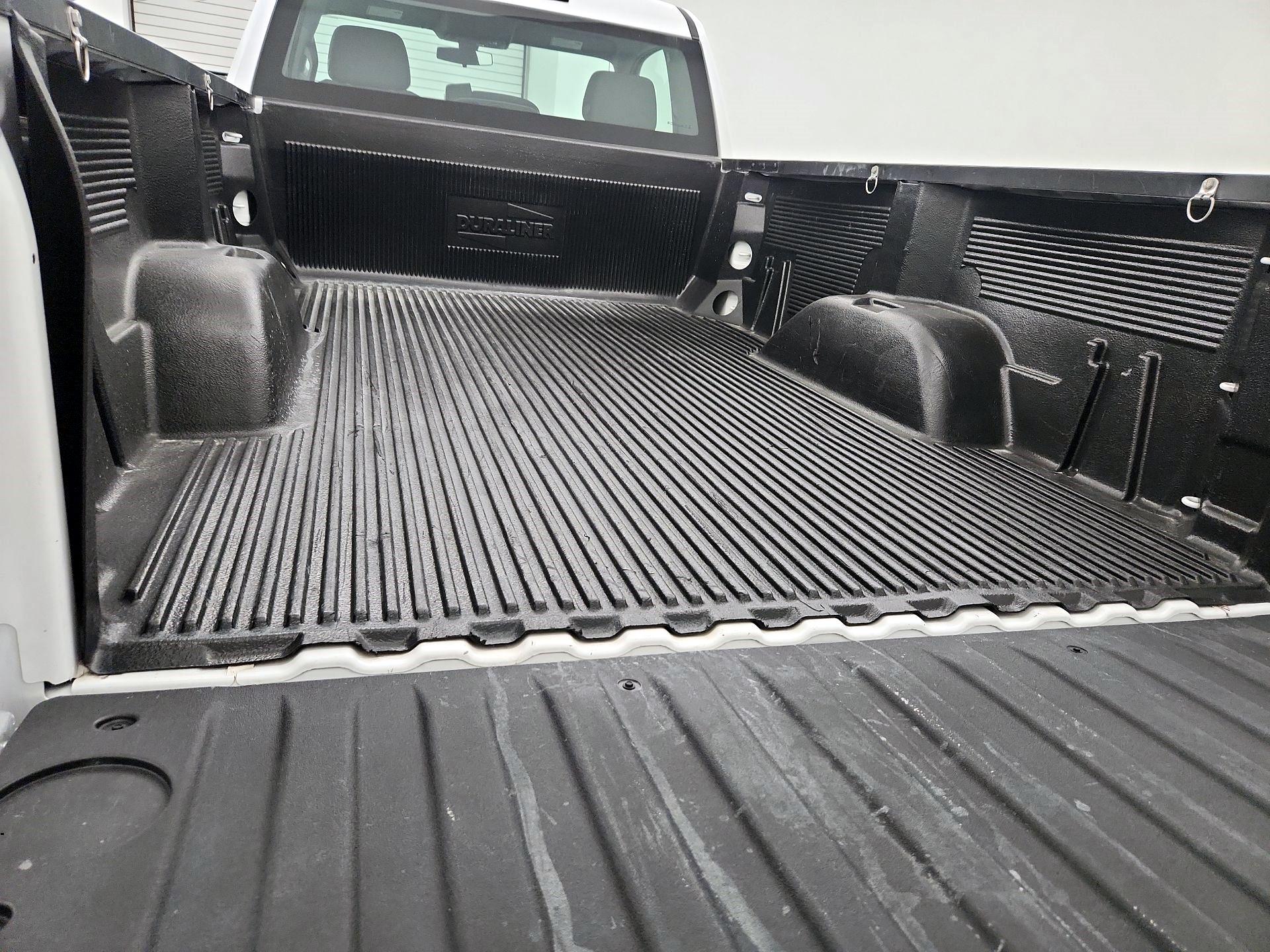 Thumbnail: 2020 Chevrolet Silverado 1500 - 17