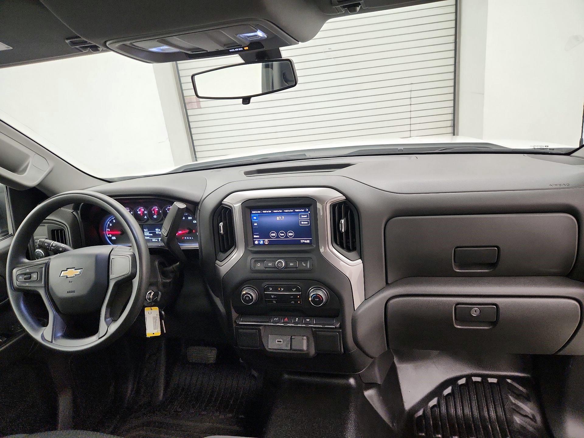 Thumbnail: 2020 Chevrolet Silverado 1500 - 8