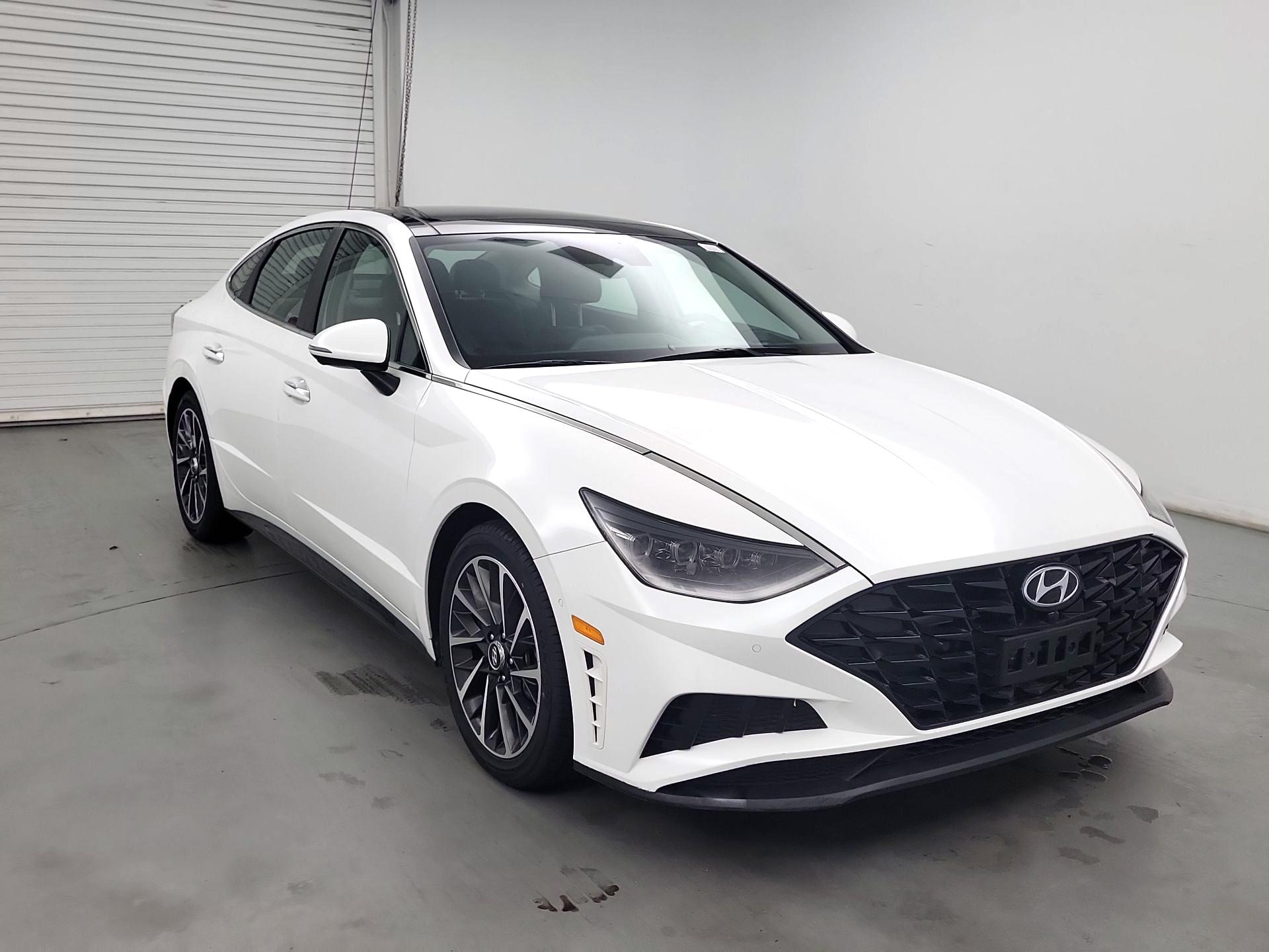 Thumbnail: 2022 Hyundai Sonata - 1