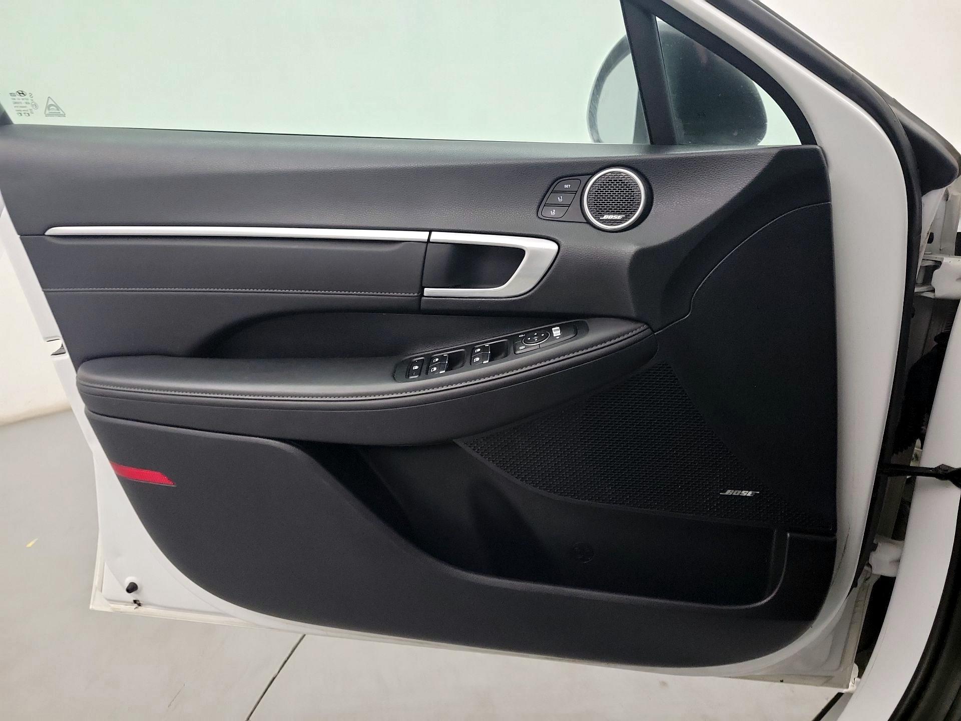 Thumbnail: 2022 Hyundai Sonata - 10
