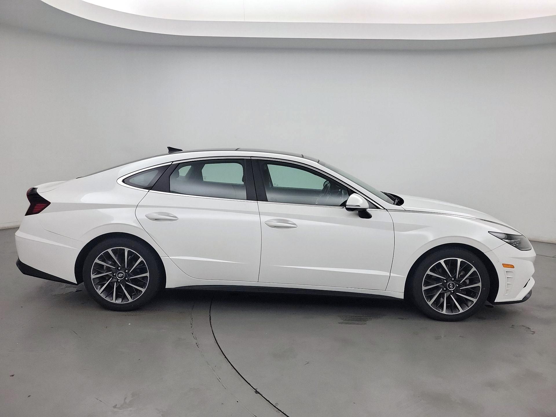 Thumbnail: 2022 Hyundai Sonata - 4