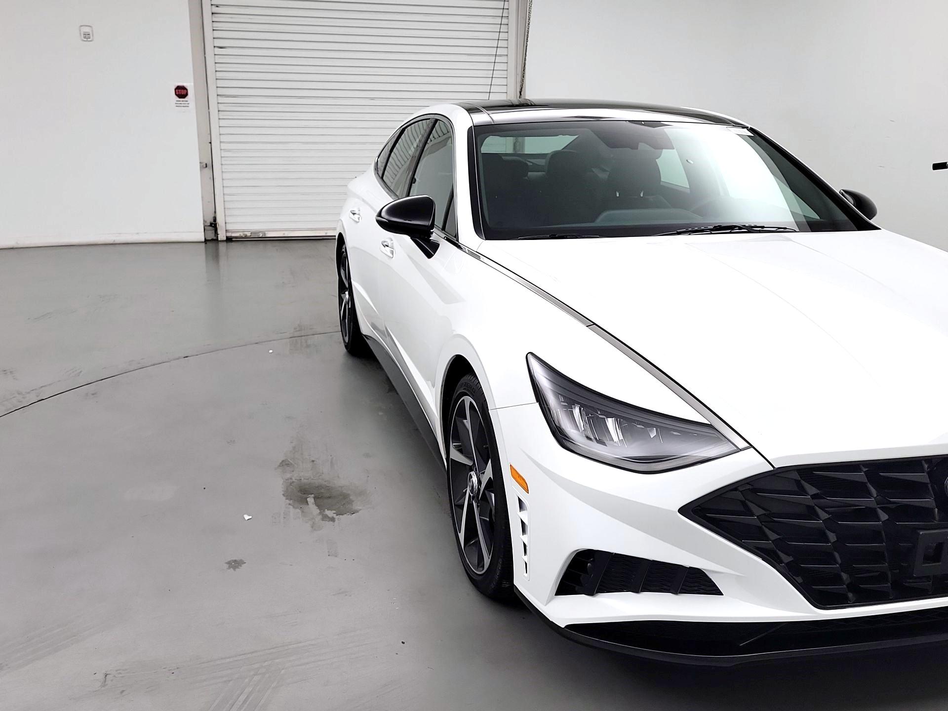 Thumbnail: 2022 Hyundai Sonata - 1