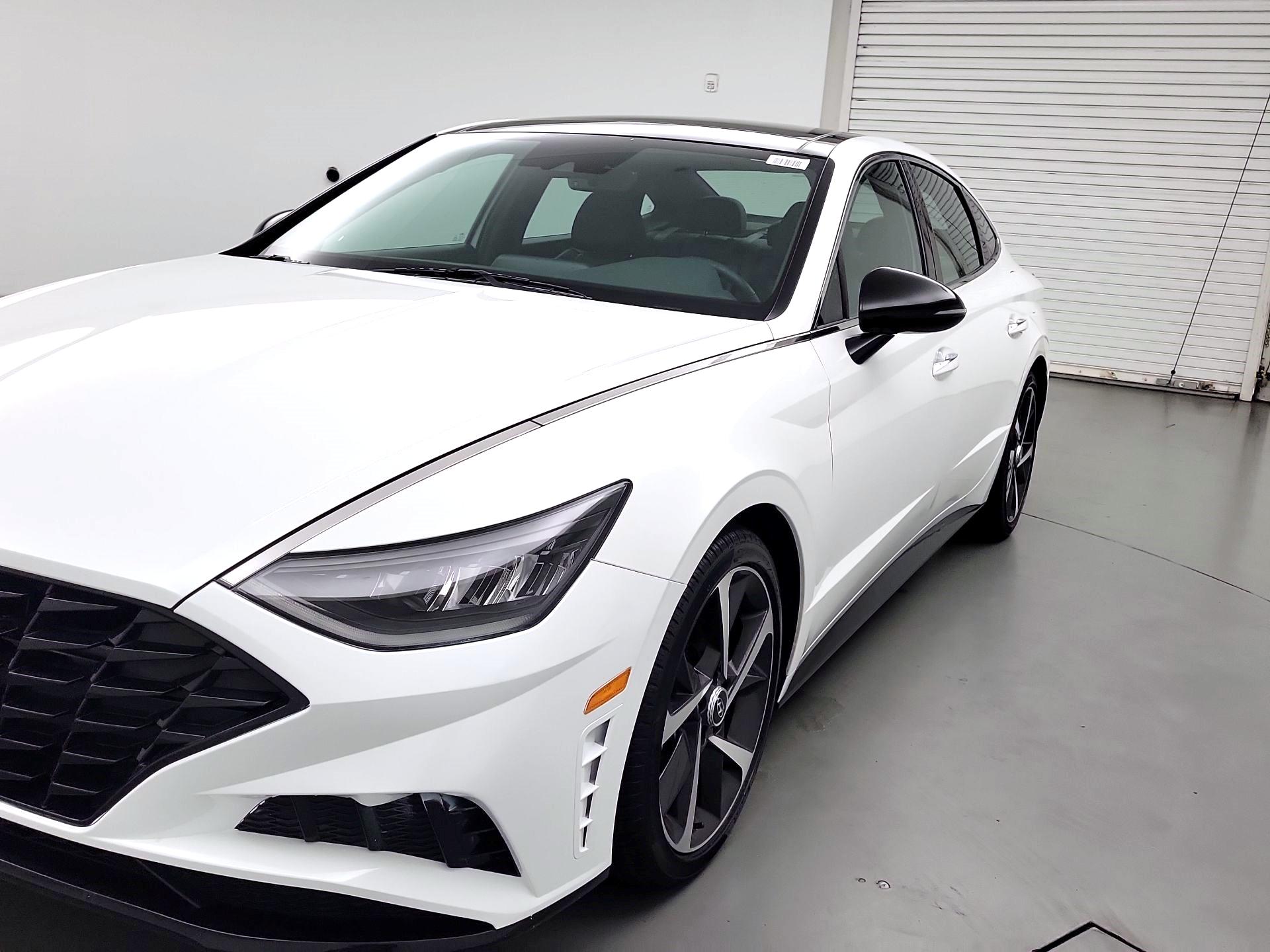 Thumbnail: 2022 Hyundai Sonata - 3
