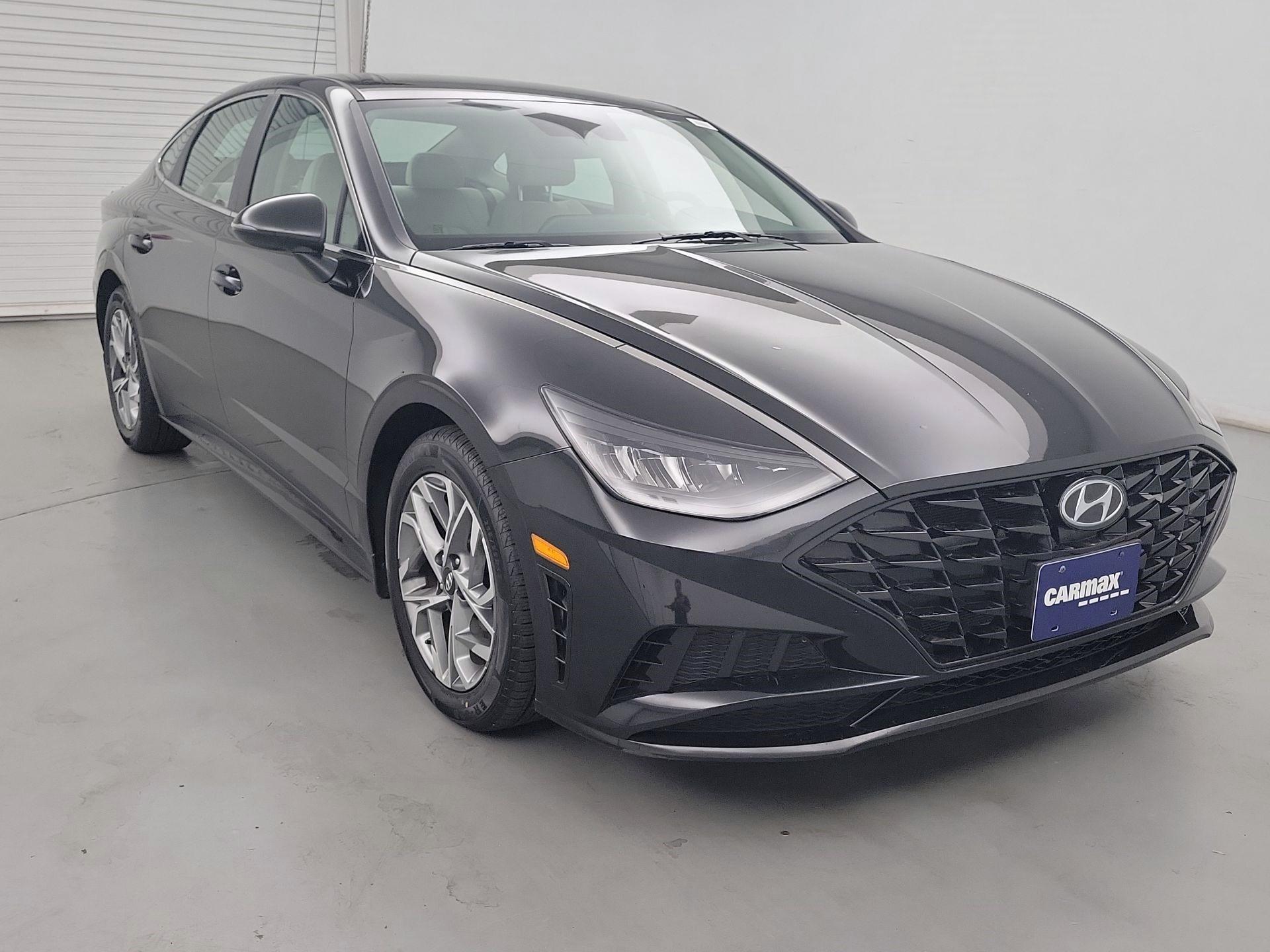 Thumbnail: 2022 Hyundai Sonata - 1
