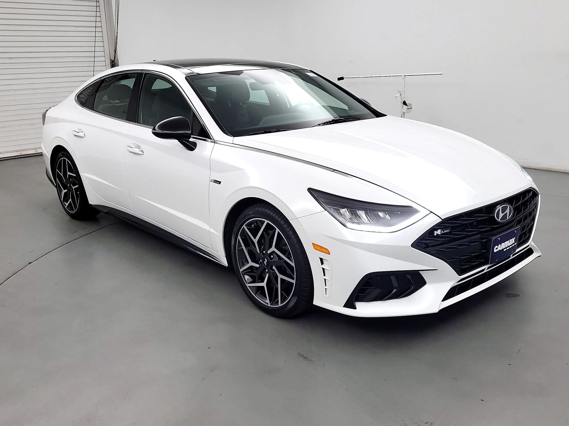 Thumbnail: 2022 Hyundai Sonata - 1