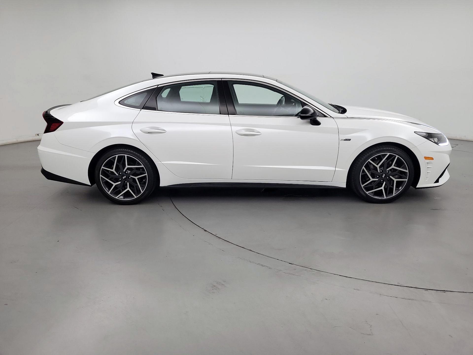 Thumbnail: 2022 Hyundai Sonata - 4