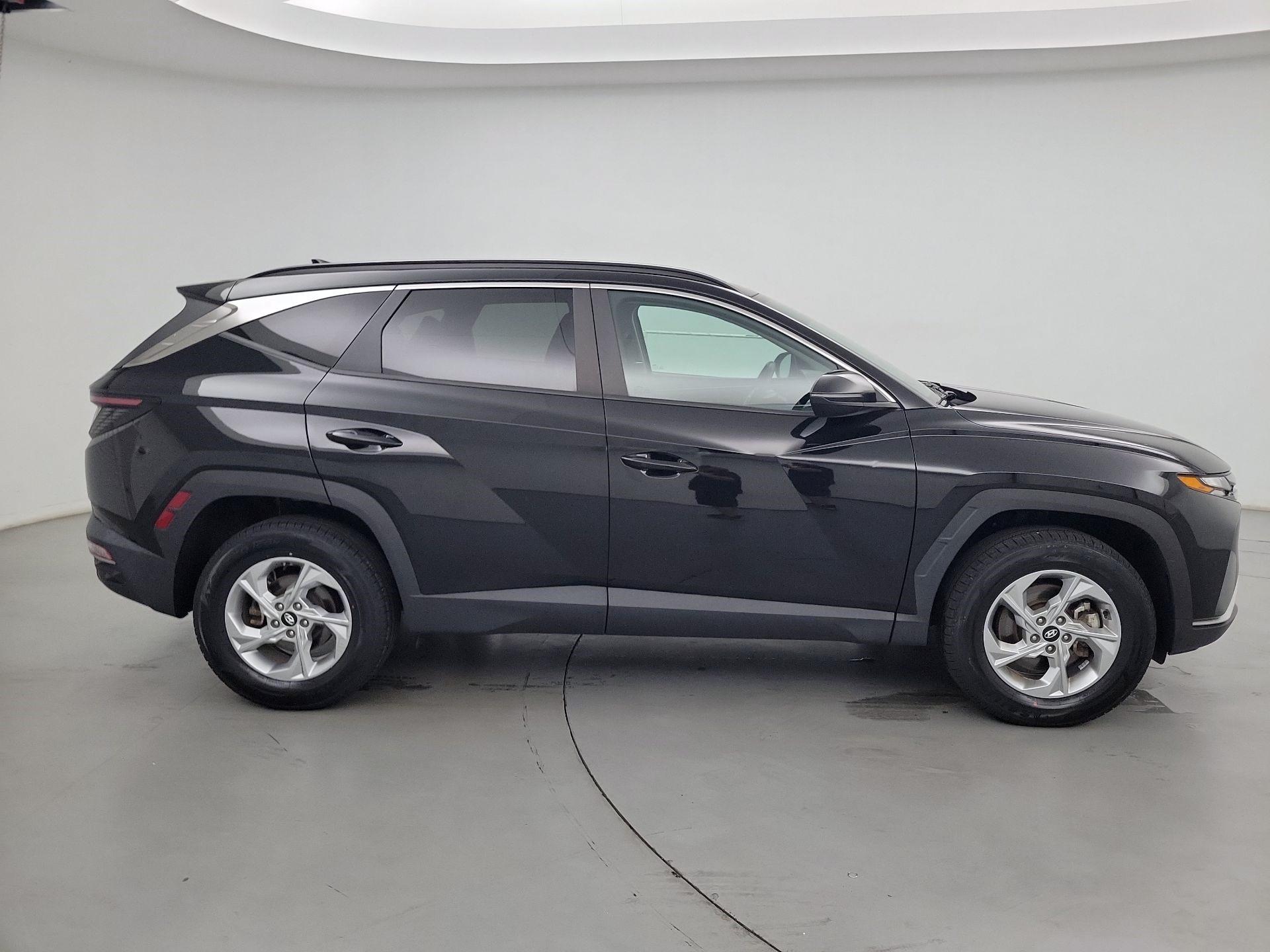 Thumbnail: 2022 Hyundai Tucson - 4