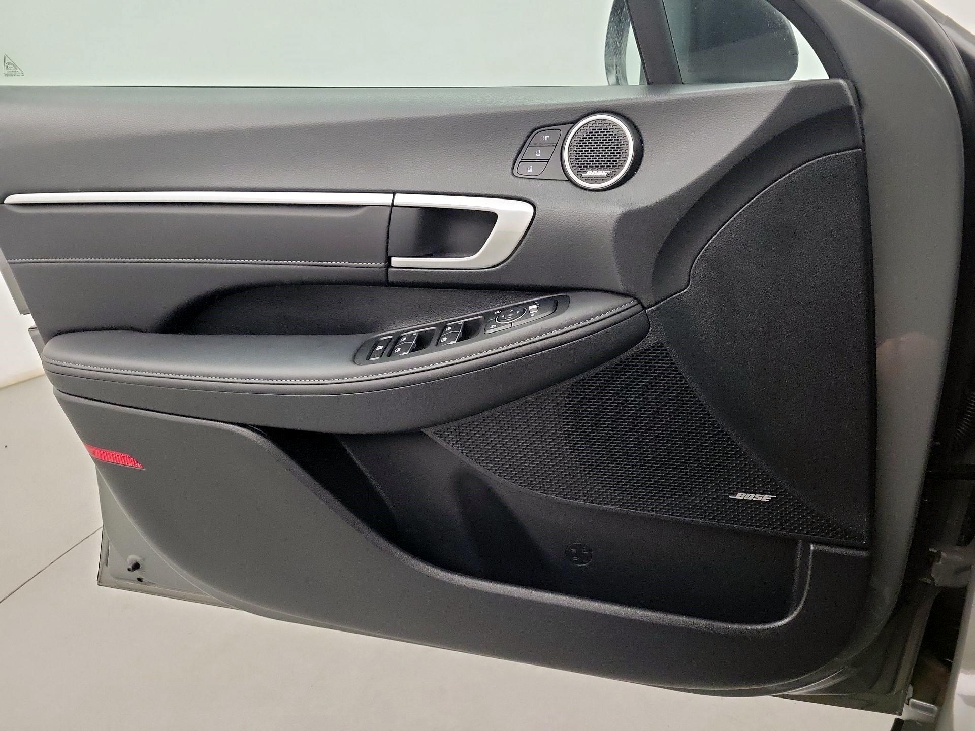 Thumbnail: 2022 Hyundai Sonata - 10