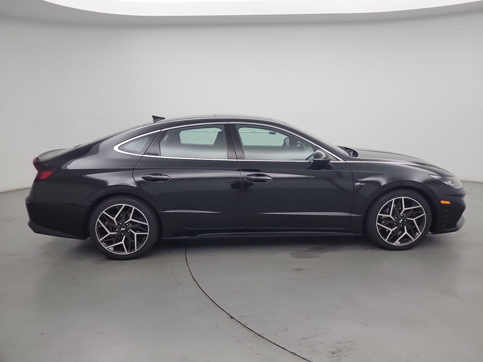Thumbnail: 2022 Hyundai Sonata - 4