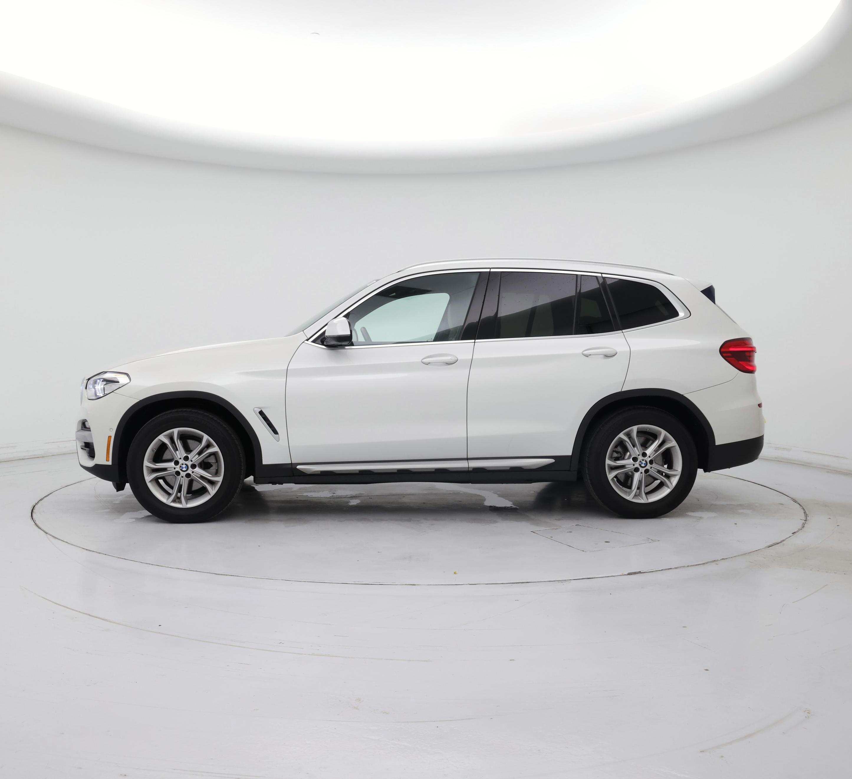 Thumbnail: 2021 BMW X3 - 3