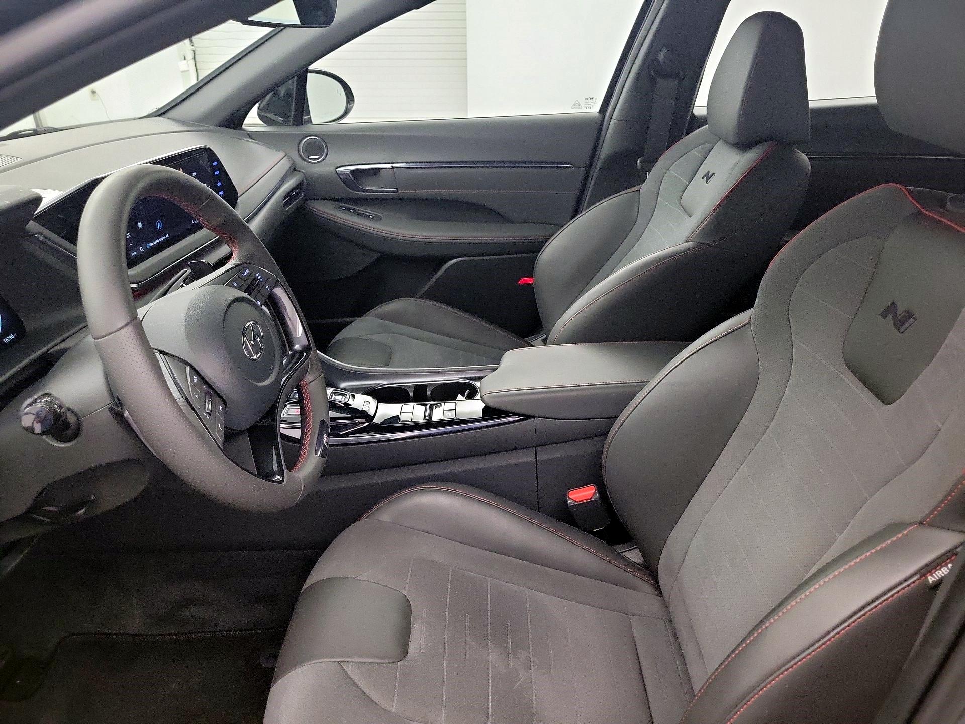Thumbnail: 2023 Hyundai Sonata - 9