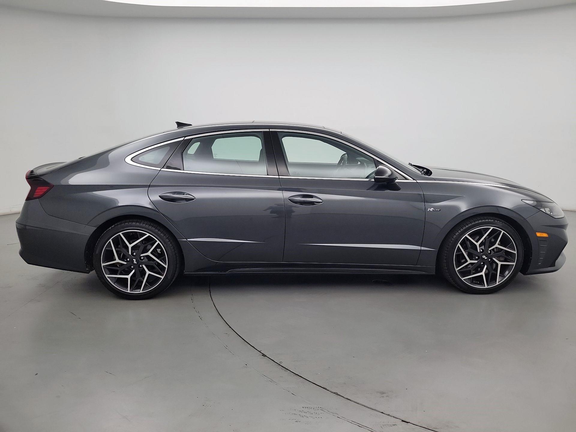 Thumbnail: 2023 Hyundai Sonata - 4