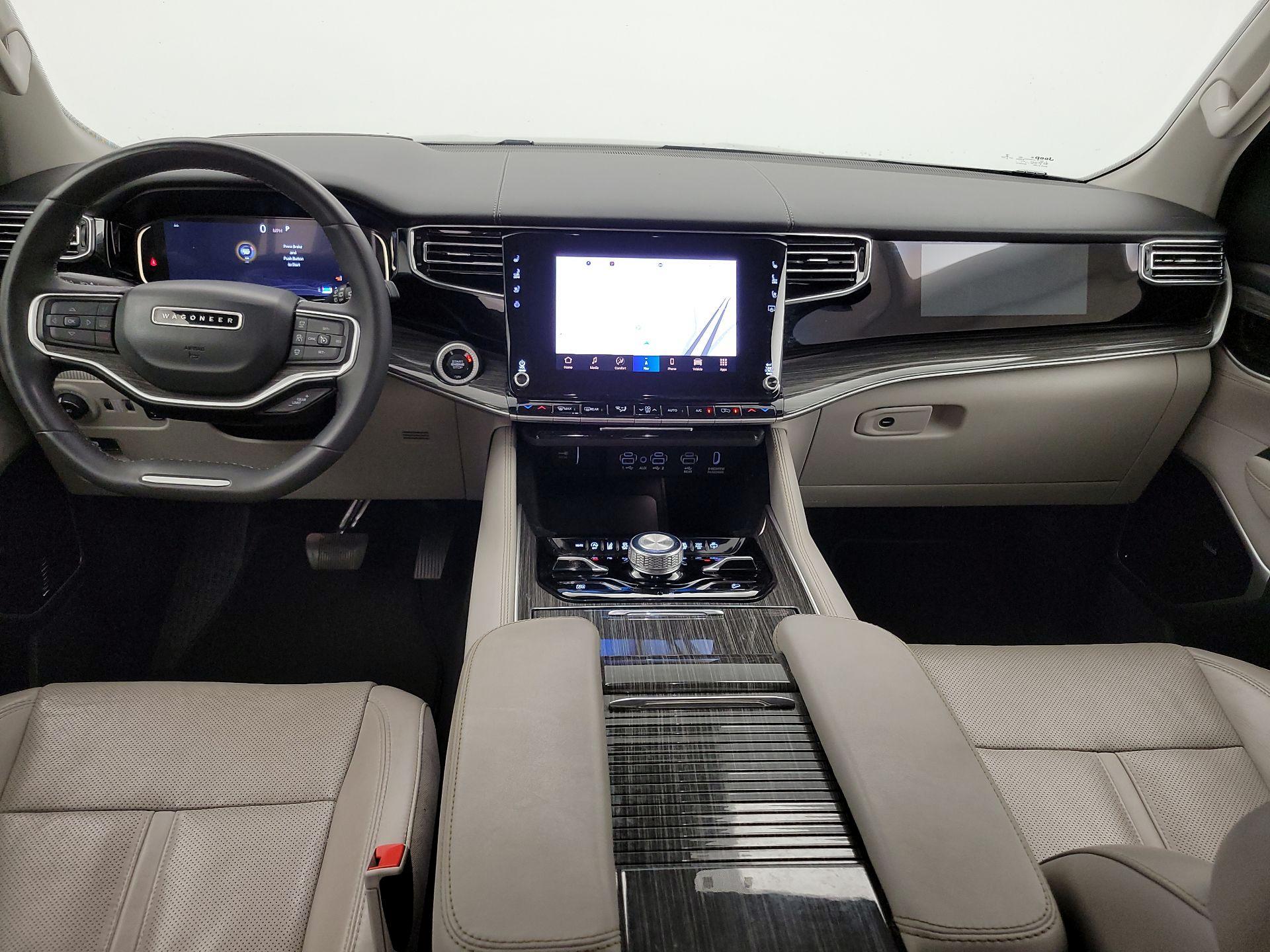 Thumbnail: 2022 Jeep Wagoneer - 9