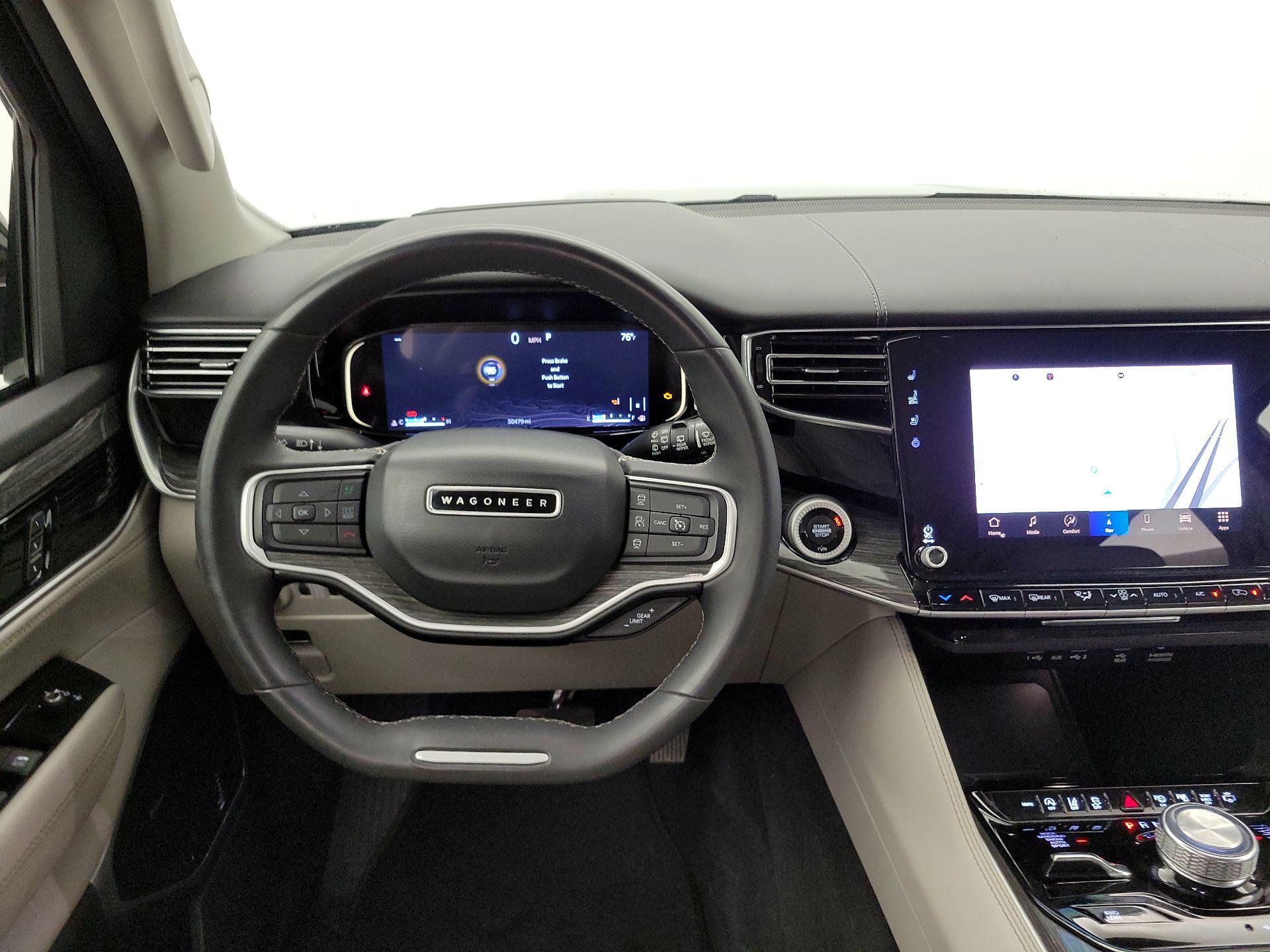 Thumbnail: 2022 Jeep Wagoneer - 10