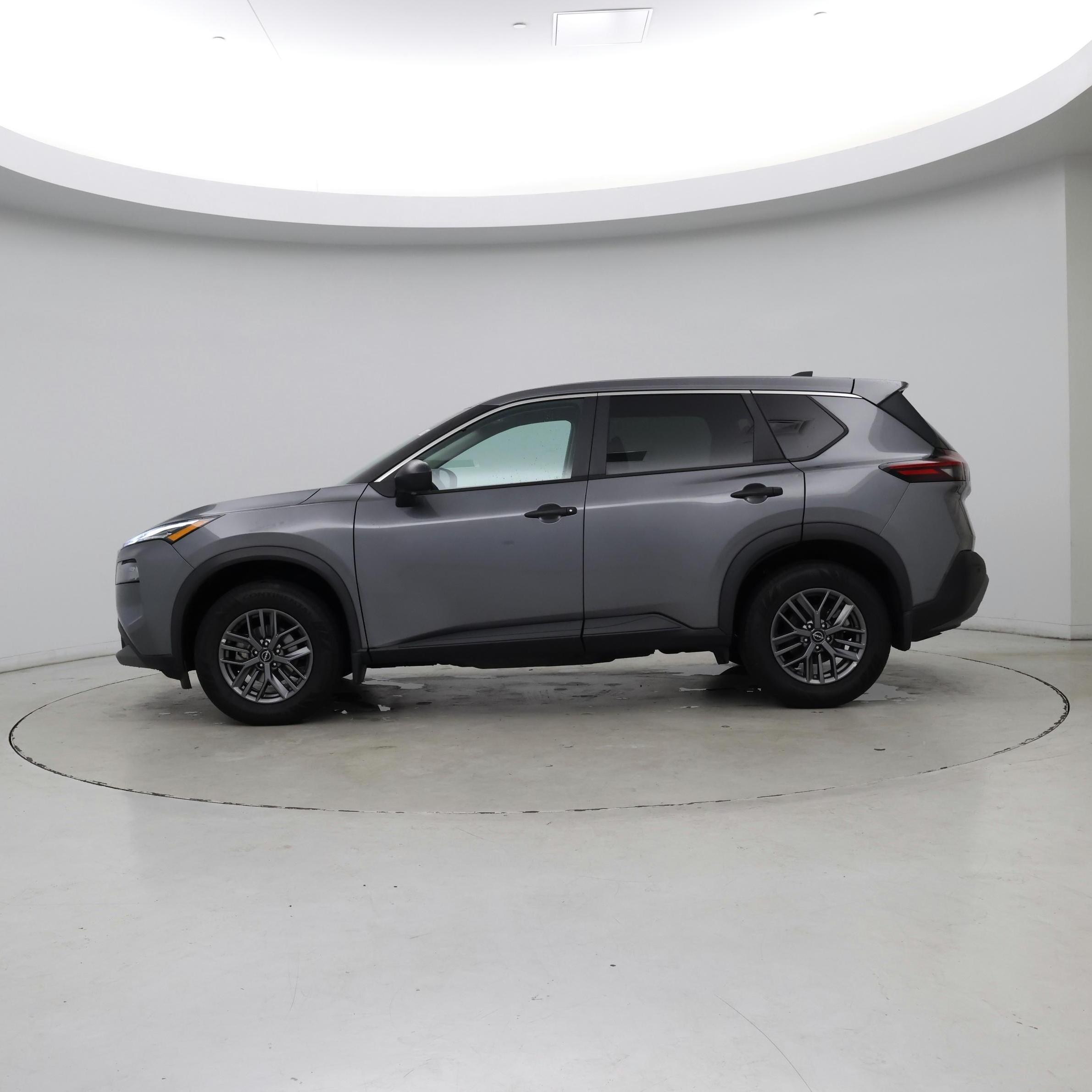 Thumbnail: 2022 Nissan Rogue - 3