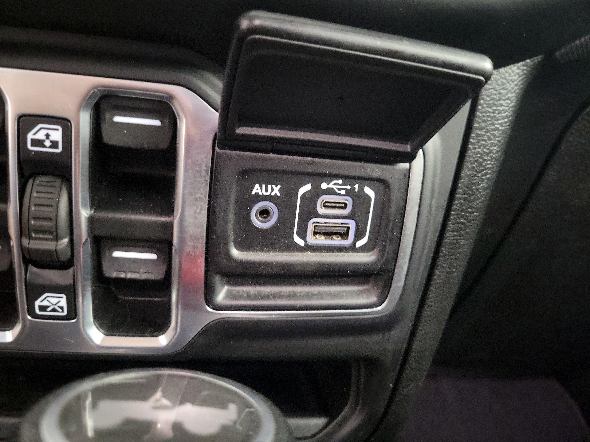 Thumbnail: 2021 Jeep Wrangler - 16
