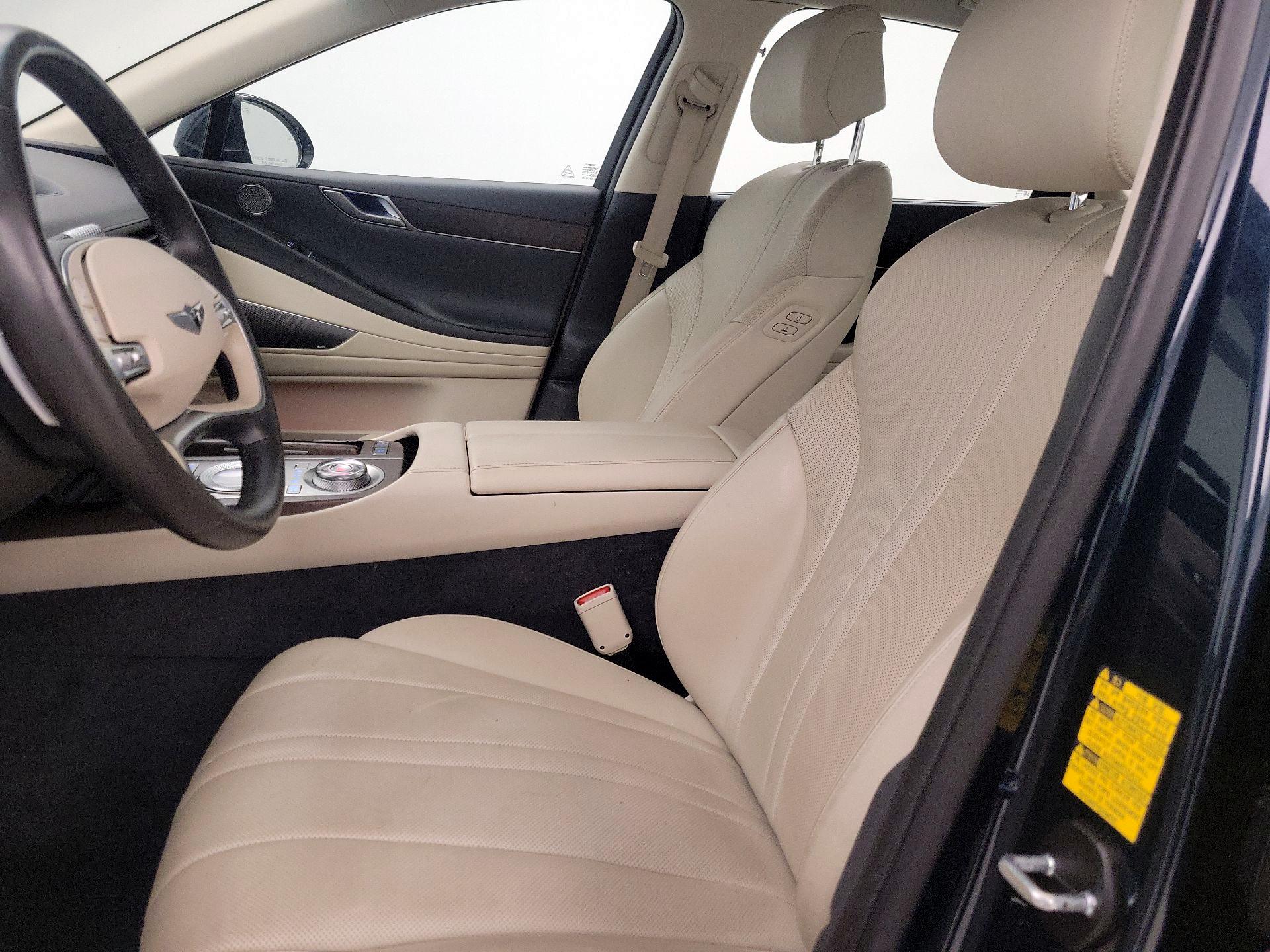 Thumbnail: 2022 Genesis G80 - 11