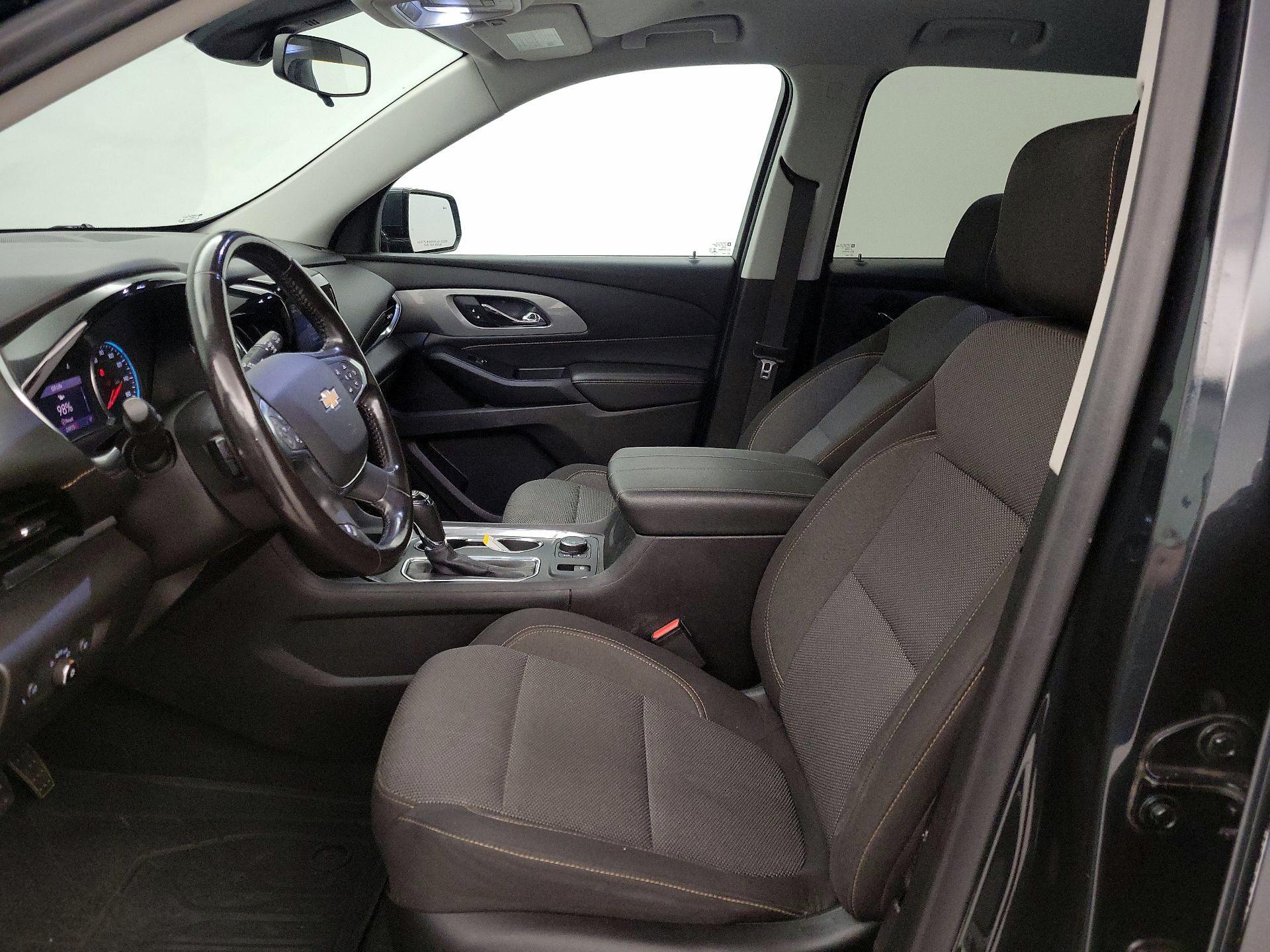 Thumbnail: 2020 Chevrolet Traverse - 11