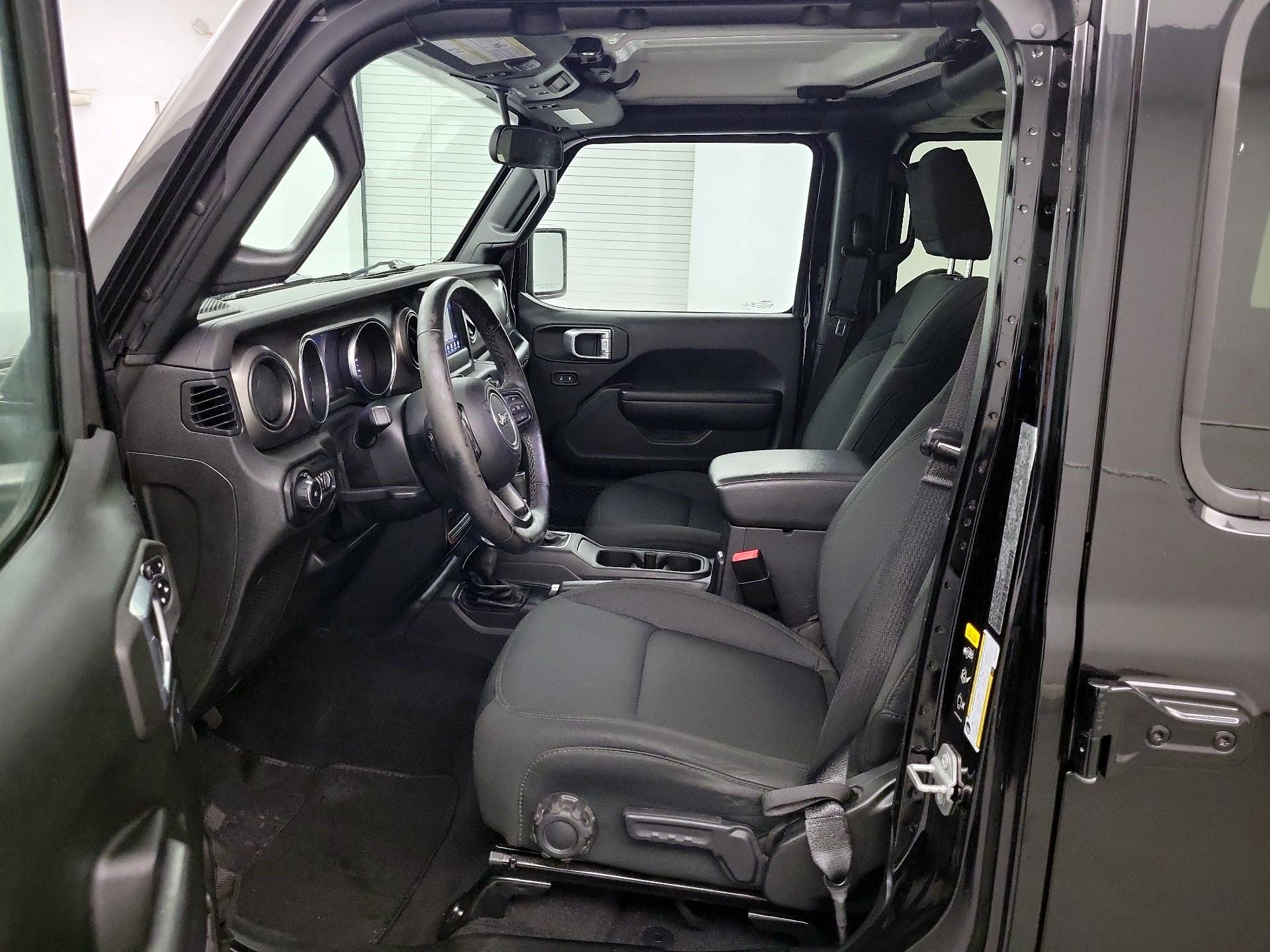 Thumbnail: 2021 Jeep Wrangler - 9