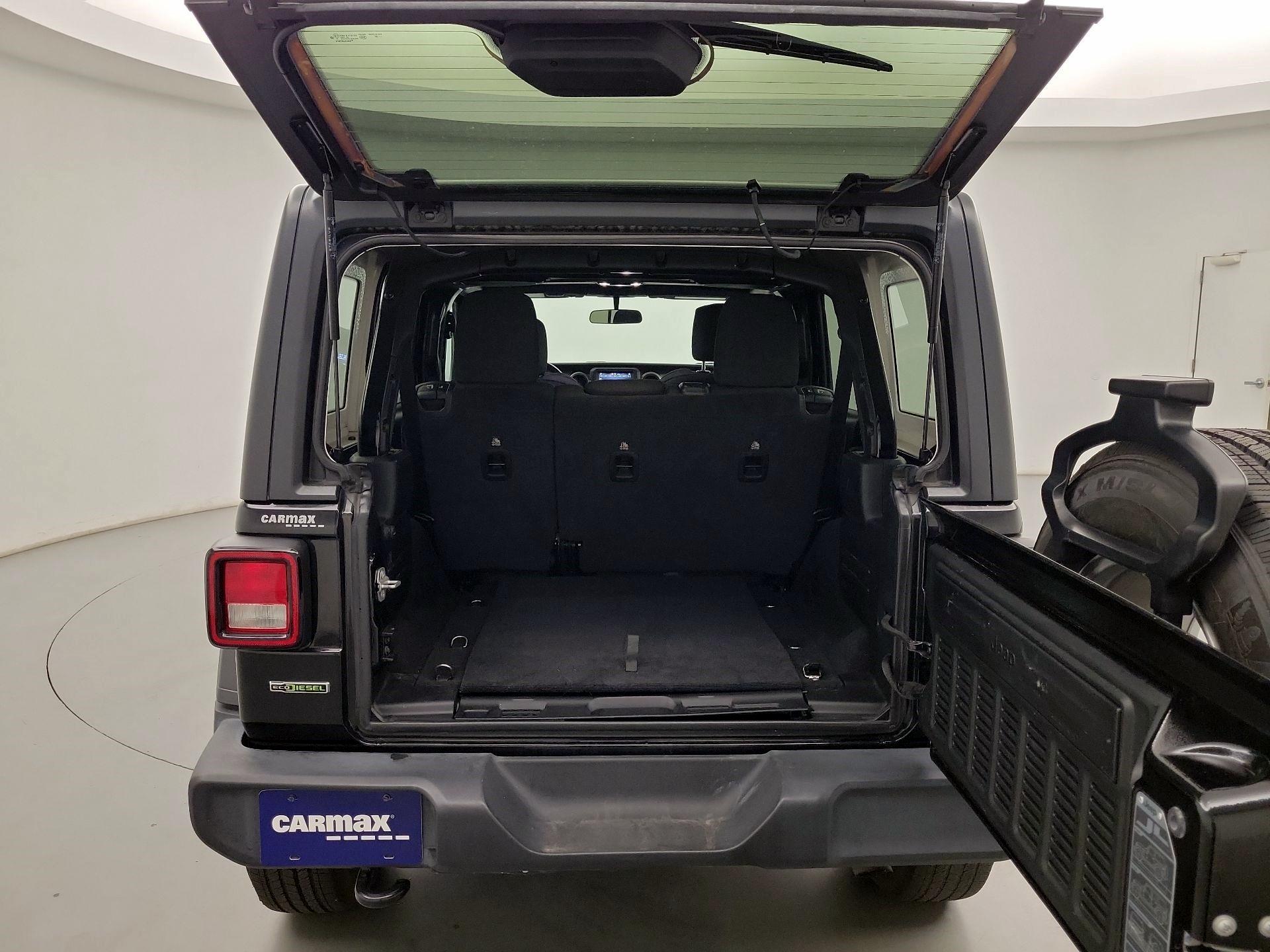 Thumbnail: 2021 Jeep Wrangler - 18