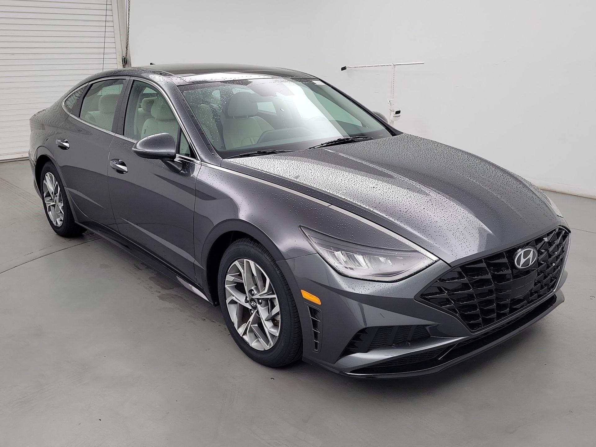 Thumbnail: 2022 Hyundai Sonata - 1