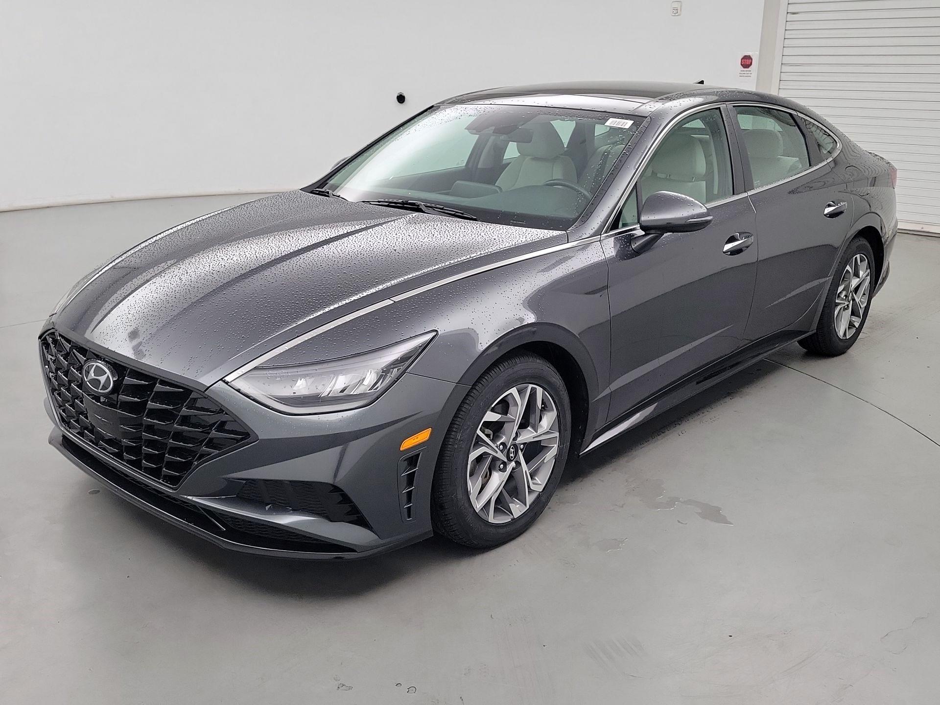 Thumbnail: 2022 Hyundai Sonata - 3