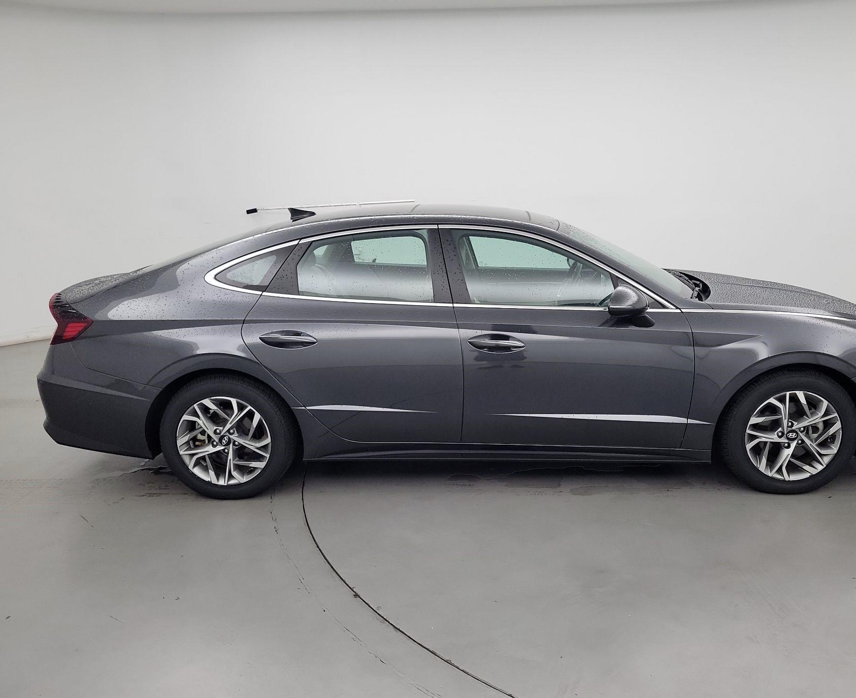 Thumbnail: 2022 Hyundai Sonata - 4