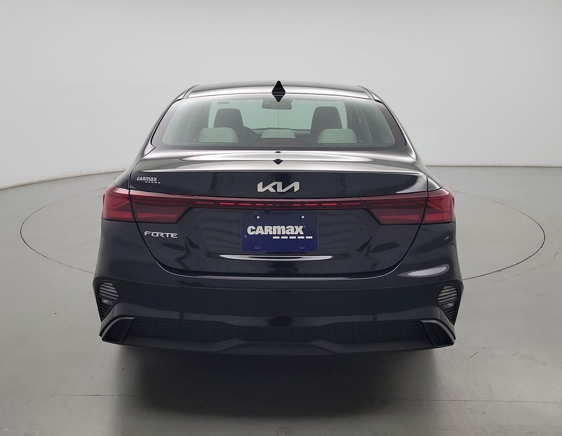 Thumbnail: 2022 Kia Forte - 6