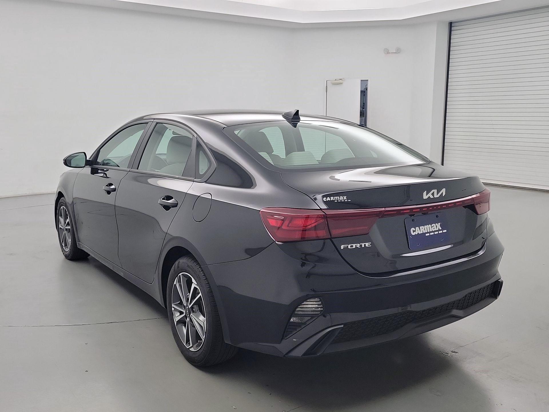 Thumbnail: 2022 Kia Forte - 7