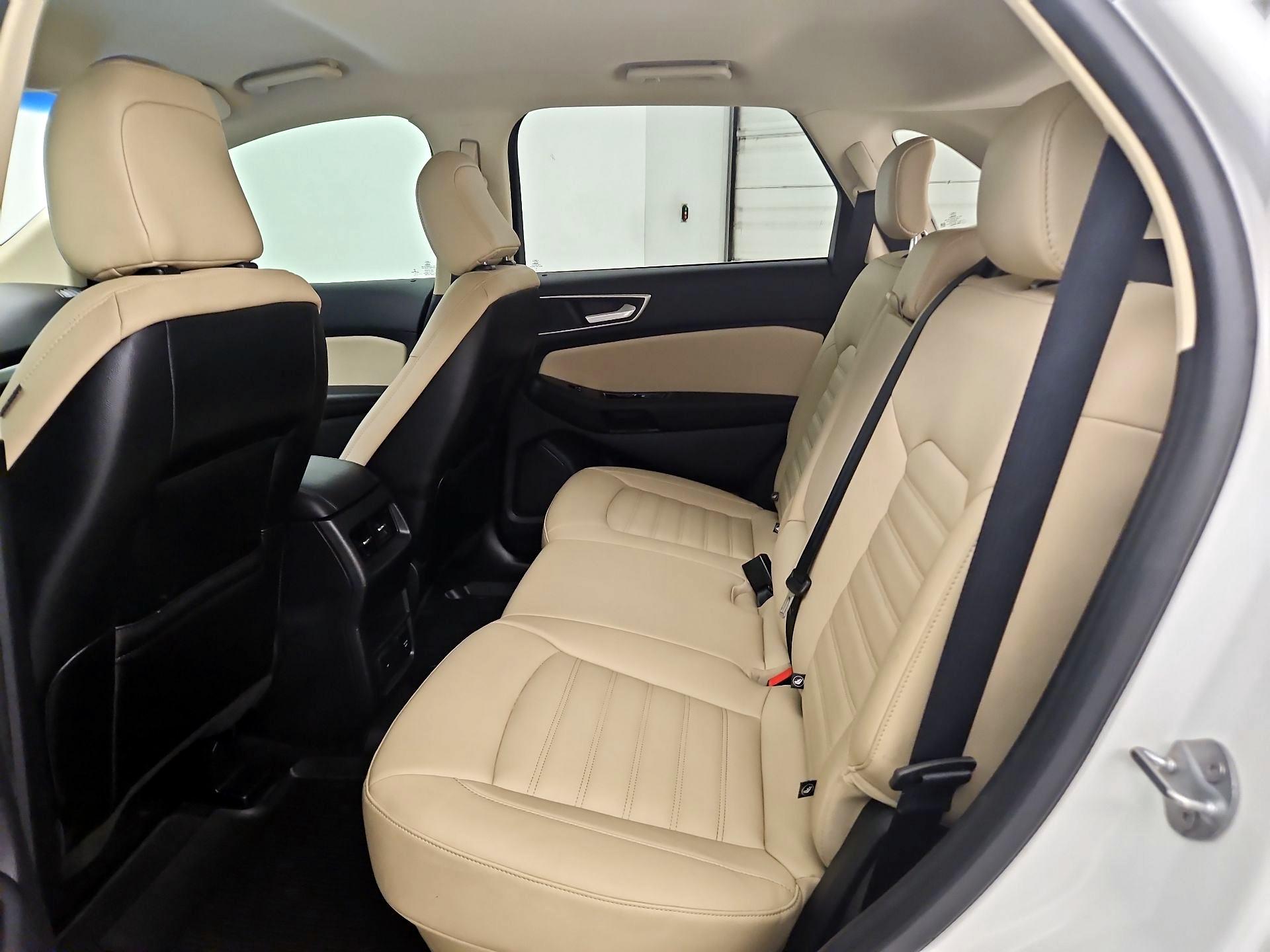 Thumbnail: 2020 Ford Edge - 20