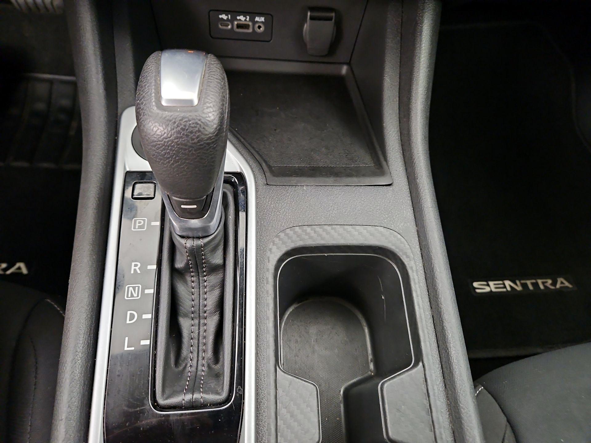 Thumbnail: 2022 Nissan Sentra - 17