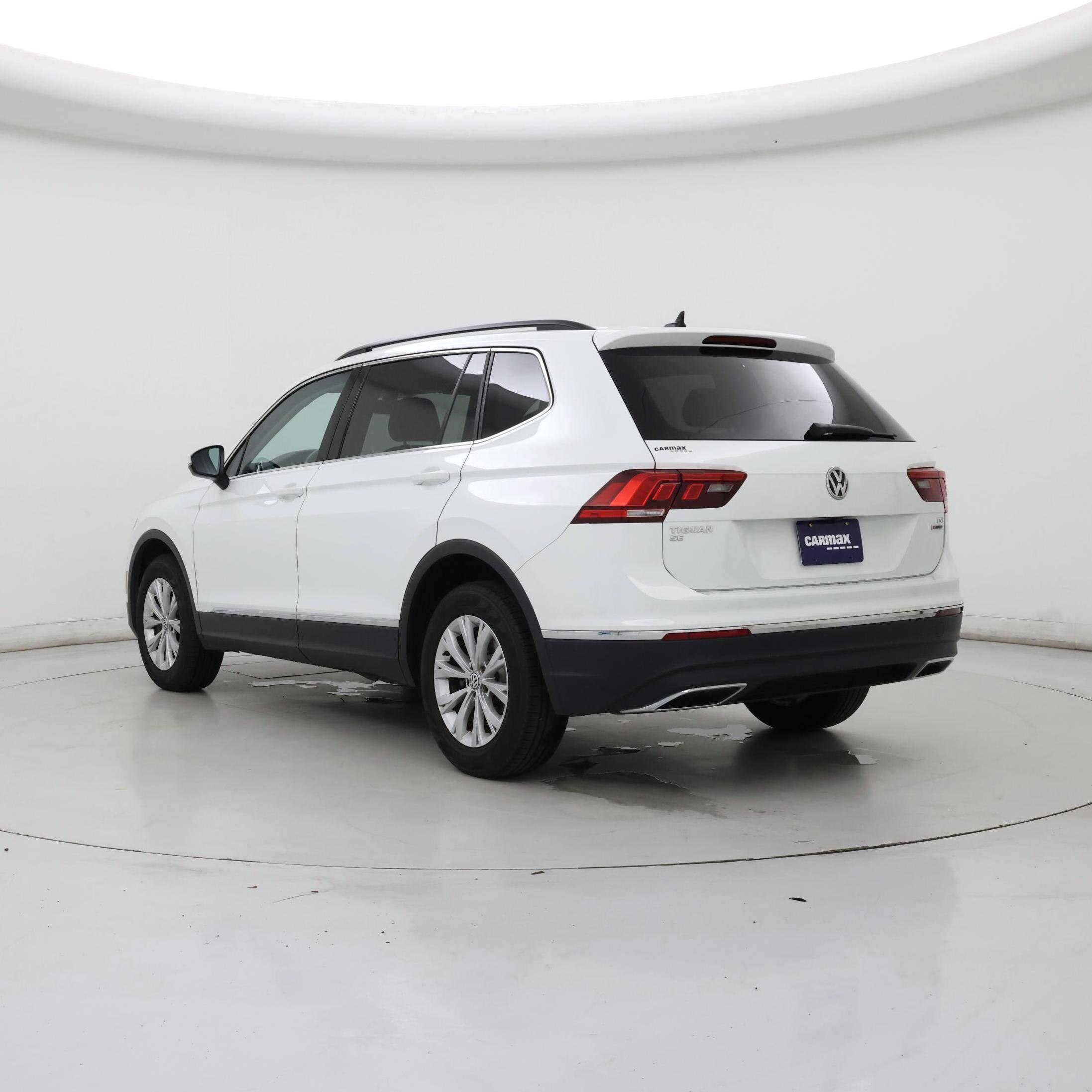 Thumbnail: 2018 Volkswagen Tiguan - 2