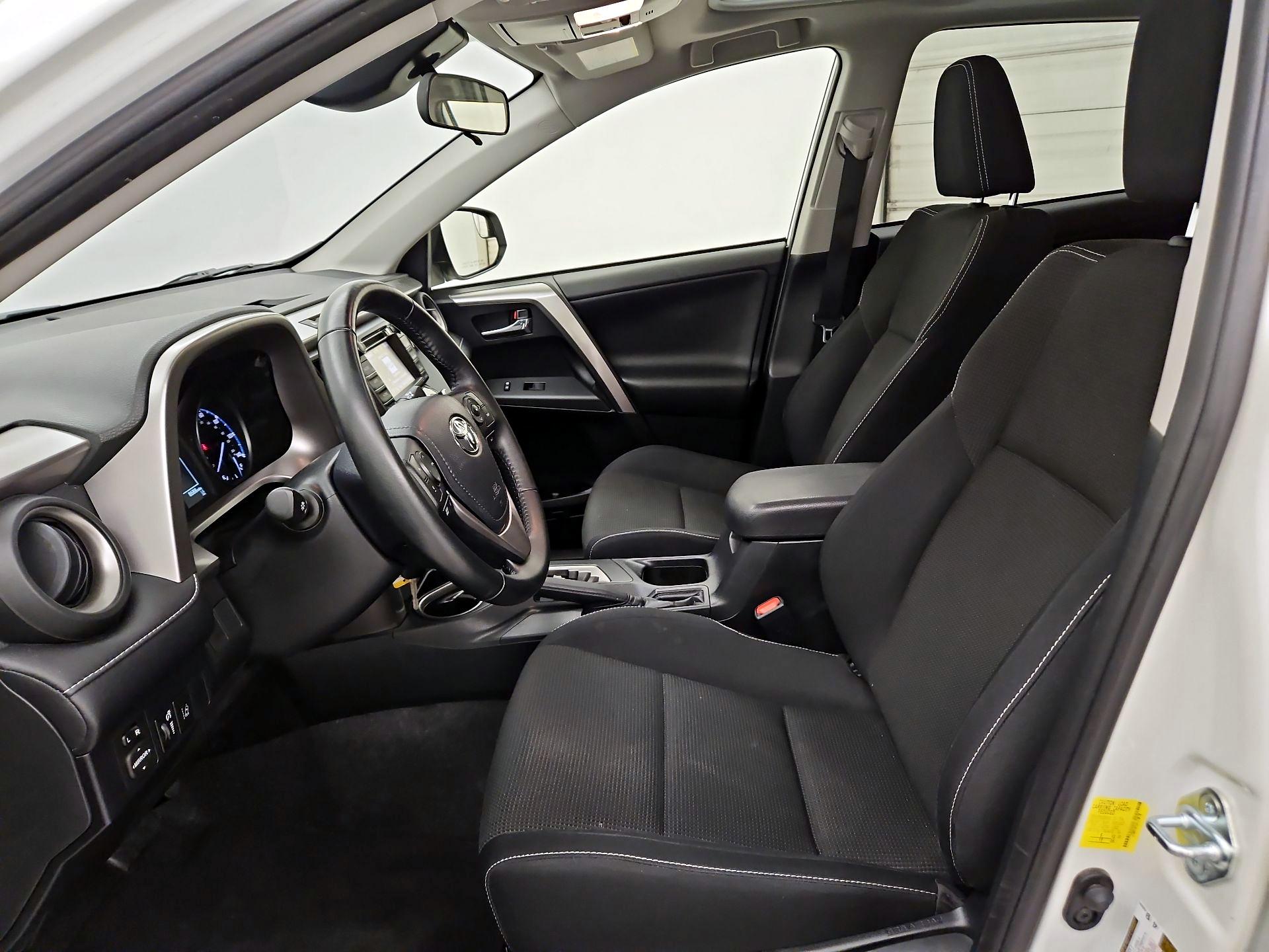 Thumbnail: 2017 Toyota RAV4 - 11