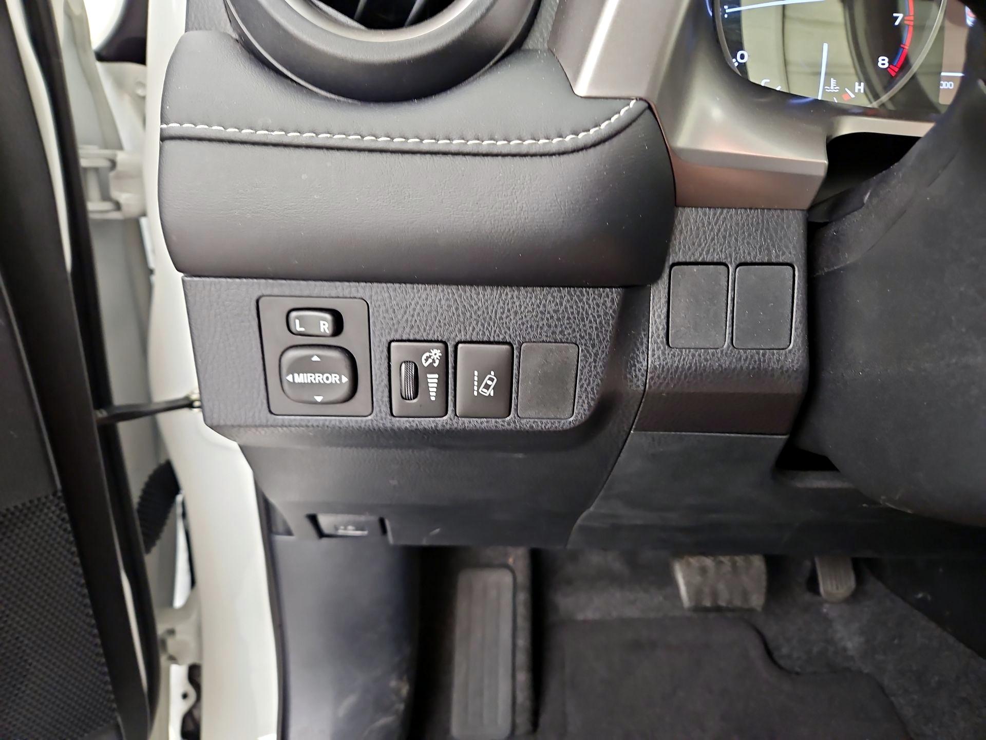 Thumbnail: 2017 Toyota RAV4 - 13