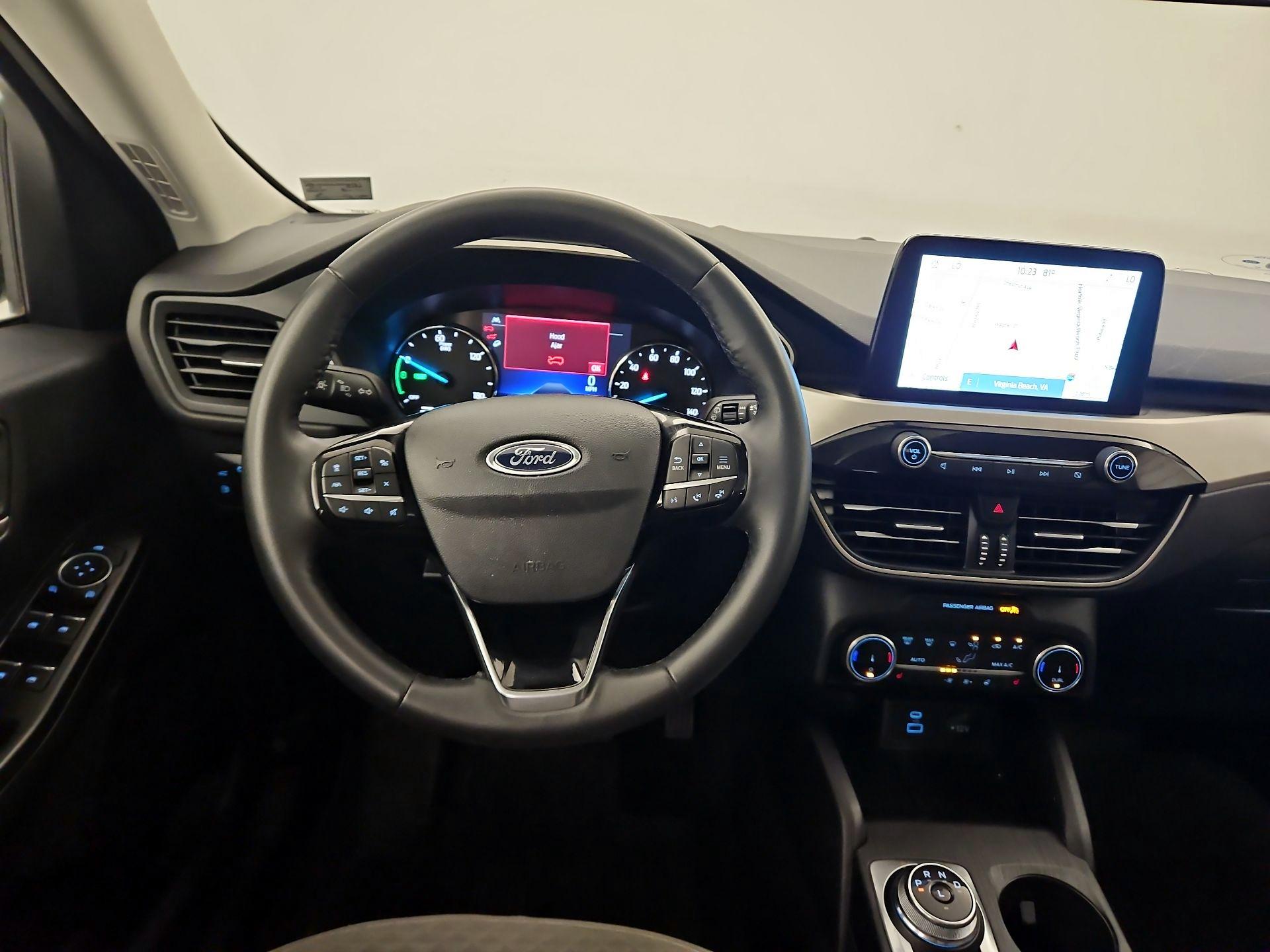Thumbnail: 2022 Ford Escape - 10