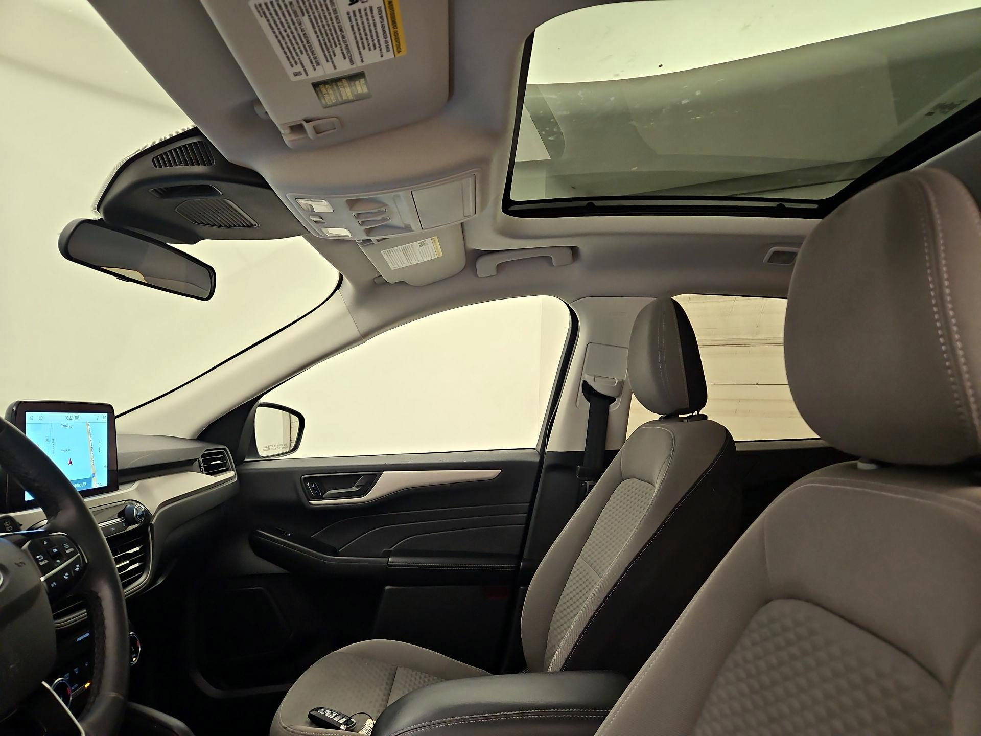 Thumbnail: 2022 Ford Escape - 20